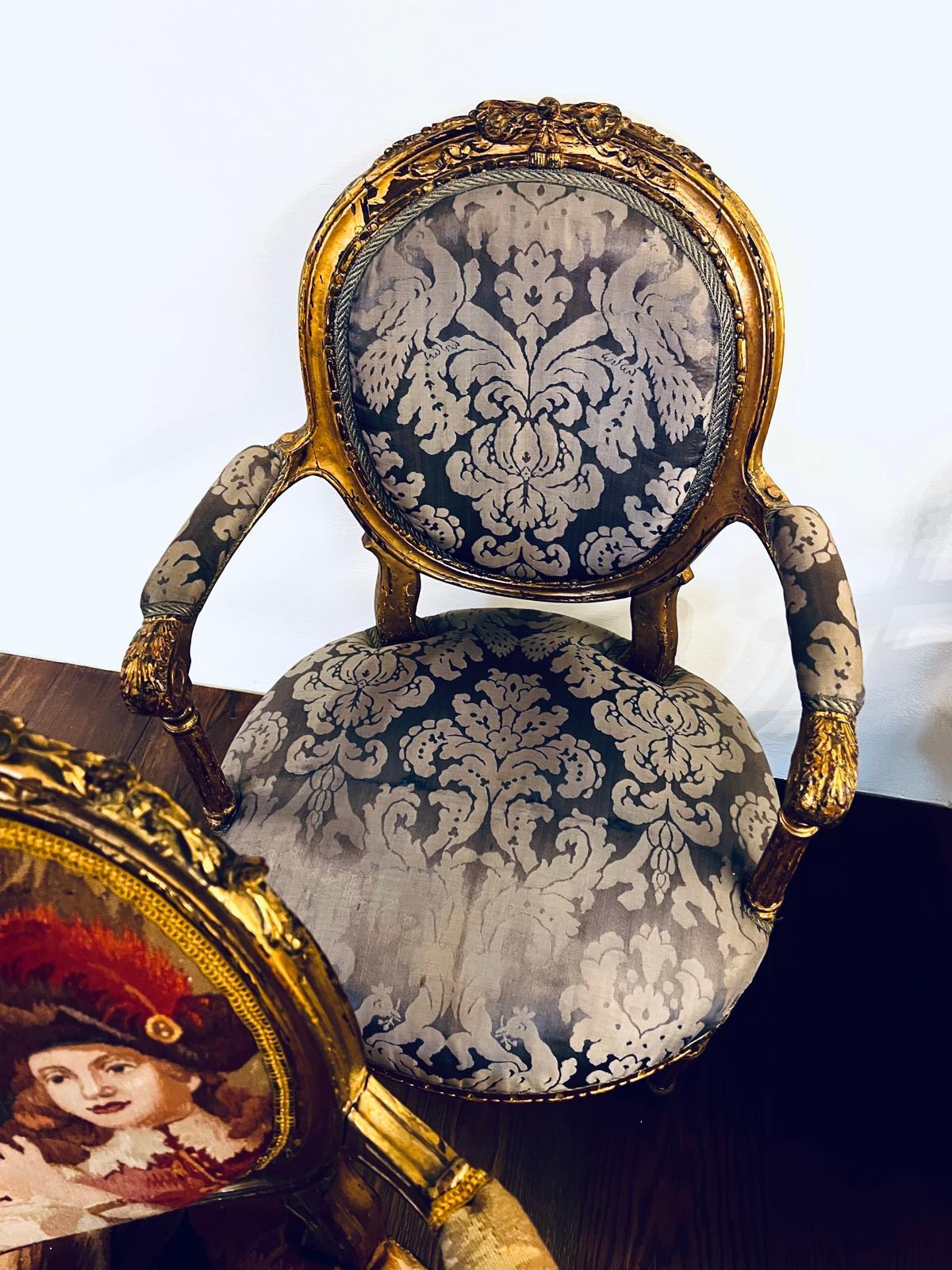 Français Ensemble original de quatre chaises d'époque Louis XVI par J.B. Lelarge Paris 1775 en vente