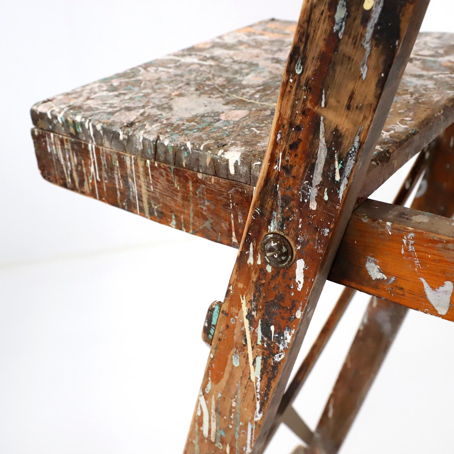 Circa 1960. We are delighted to offer this lovely painted original pine ladder
A good looking and decorative piece.
  