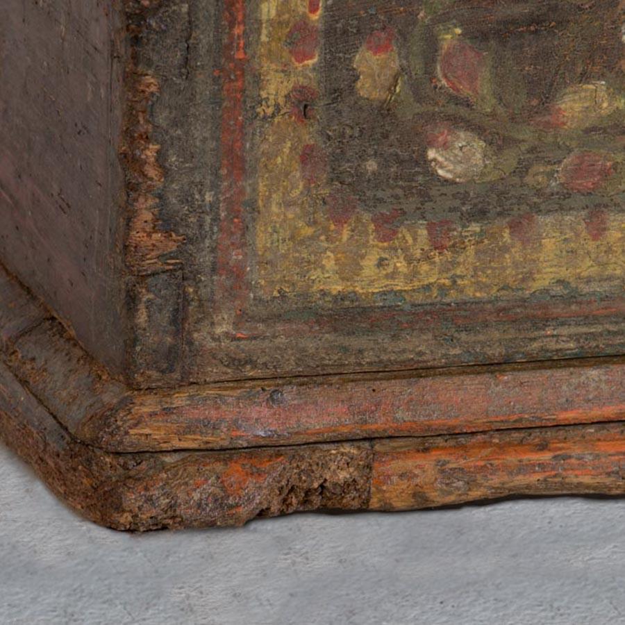 Antique Original Painted Trunk from Romania, Perfect Coffee Table 1