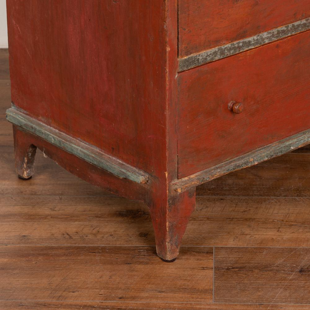 19th Century Antique Original Red Painted Chest of Drawers, Sweden circa 1820-1840 For Sale