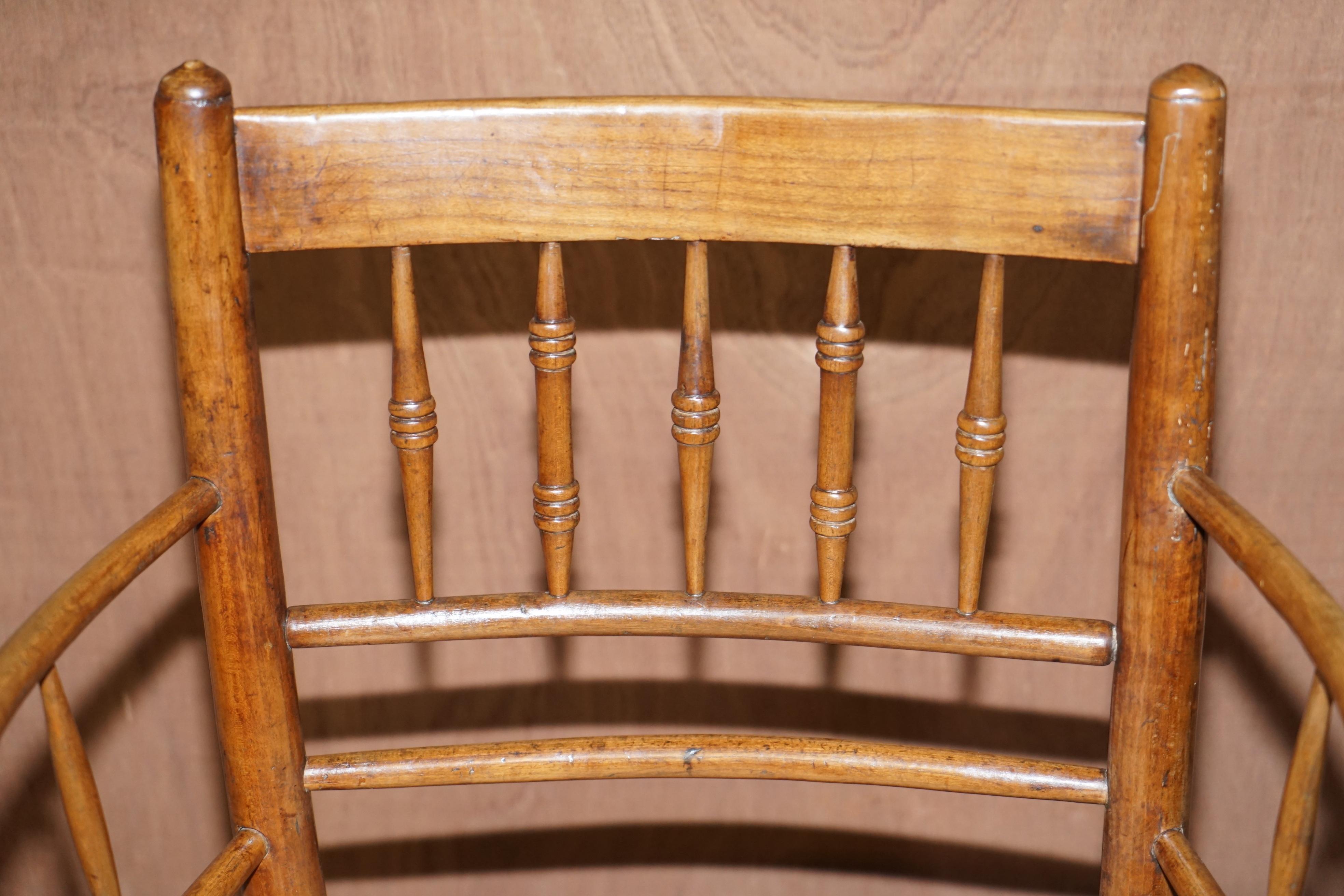 Anglais Antique Original William Morris Sussex Rope Seat Armchair Seen in the V&A Museum (fauteuil à assise en corde de Sussex vu au musée V&A) en vente
