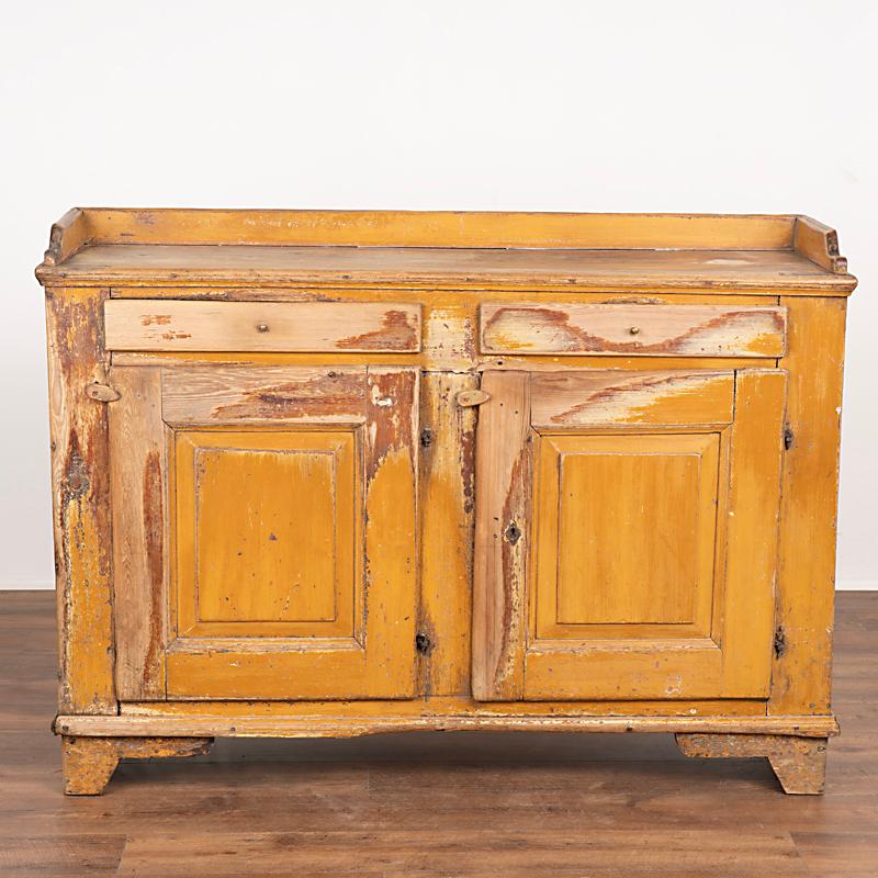 Antique Original Yellow Folk Art Painted Pine Sideboard from Sweden In Good Condition In Round Top, TX