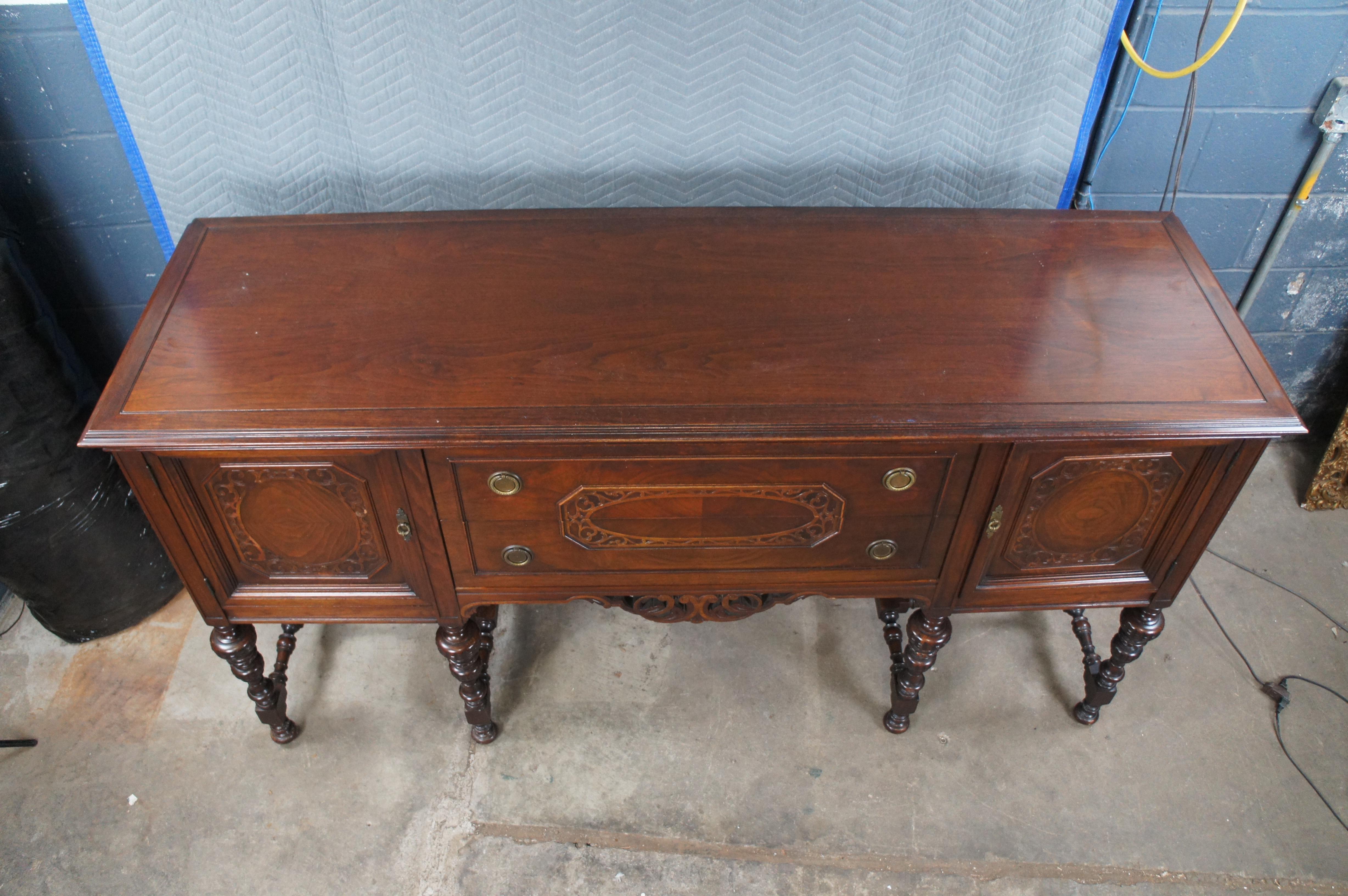 Antiguo Orinoco Jacobeo Roble Calado Aparador Servidor Credenza 72 Estadounidense en venta
