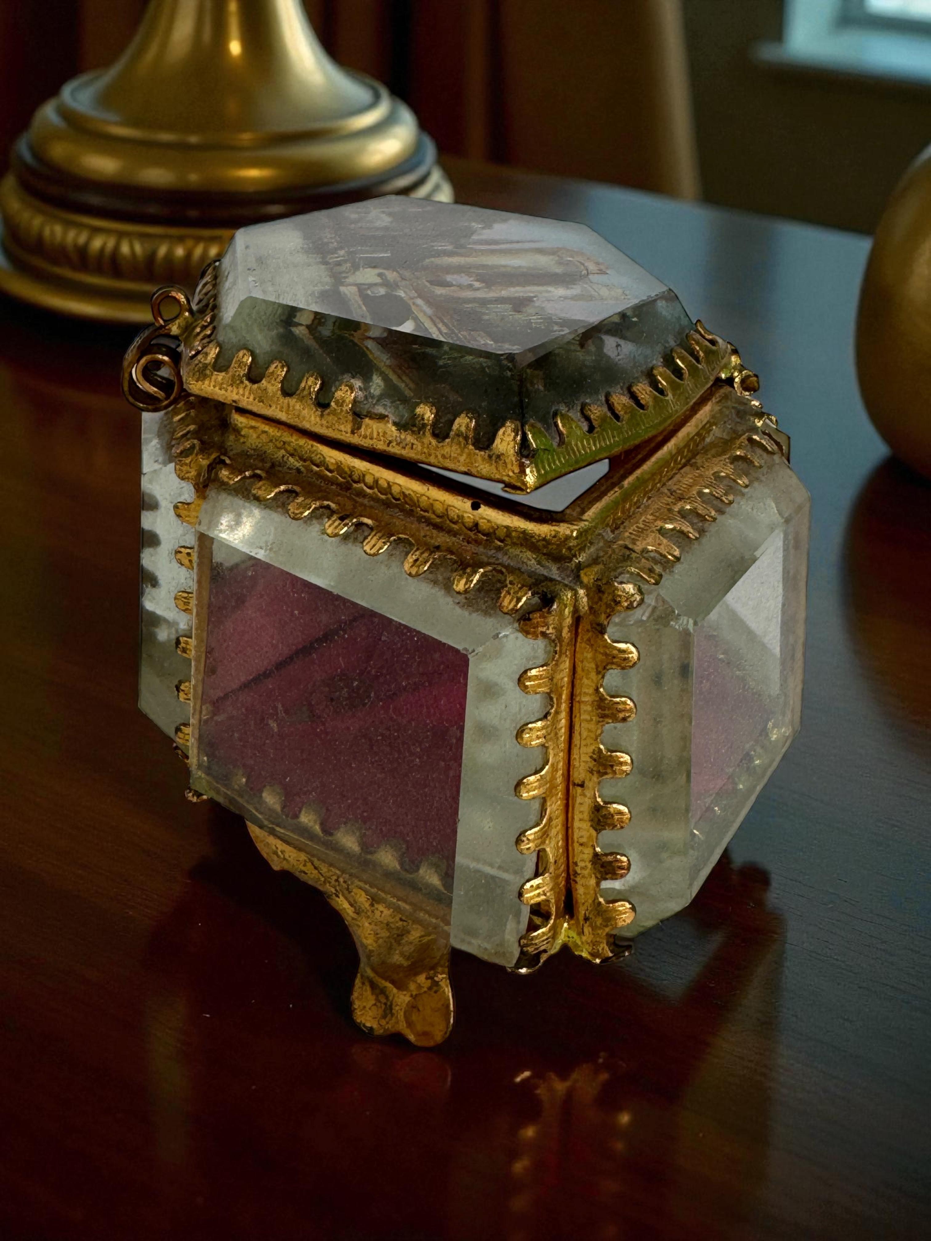 Antiguo Joyero Ormolu Cofre Souvenir Cristal Biselado Grand Tour Francia 1900 en venta 8