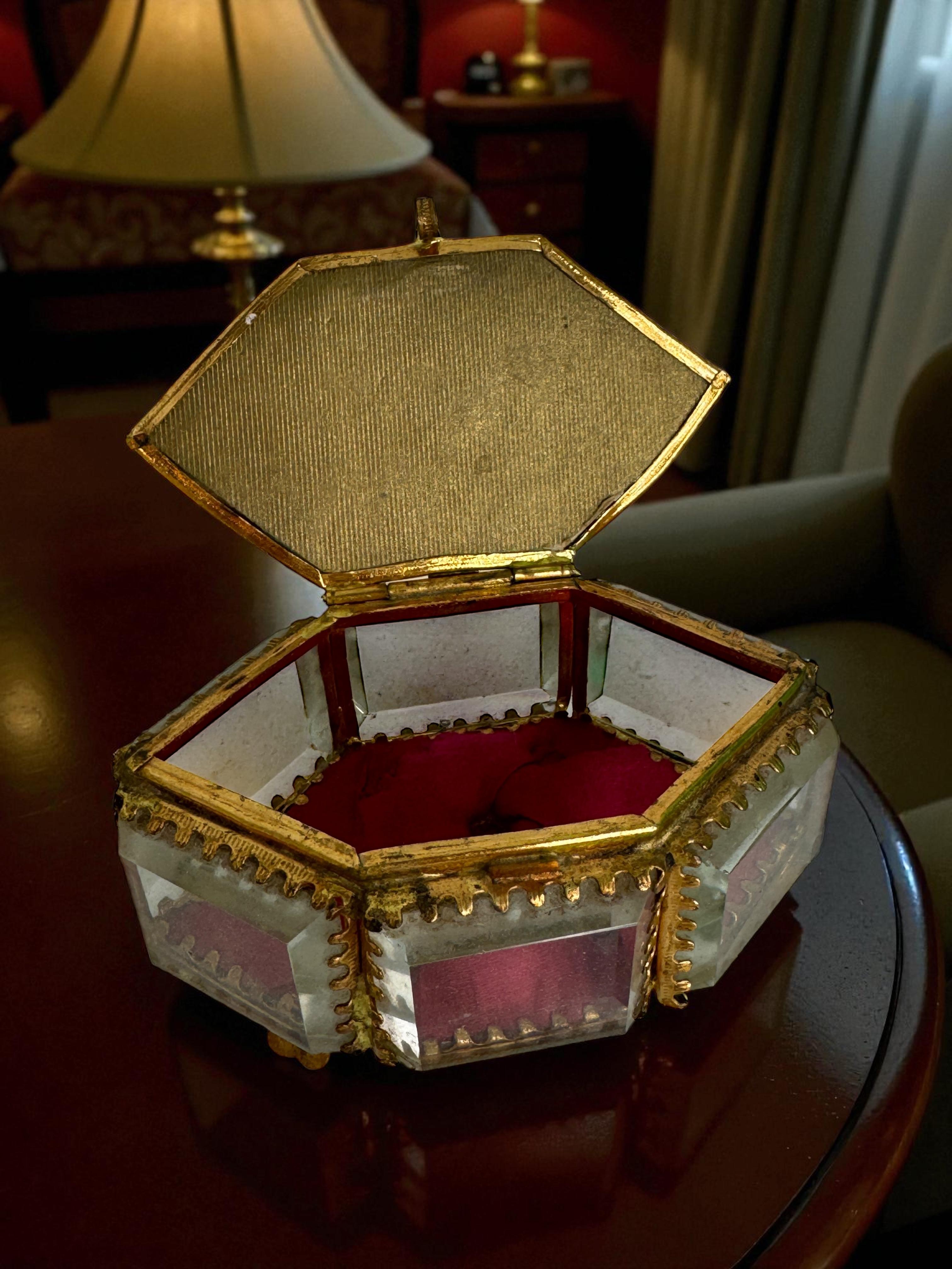 Antiguo Joyero Ormolu Cofre Souvenir Cristal Biselado Grand Tour Francia 1900 en venta 11