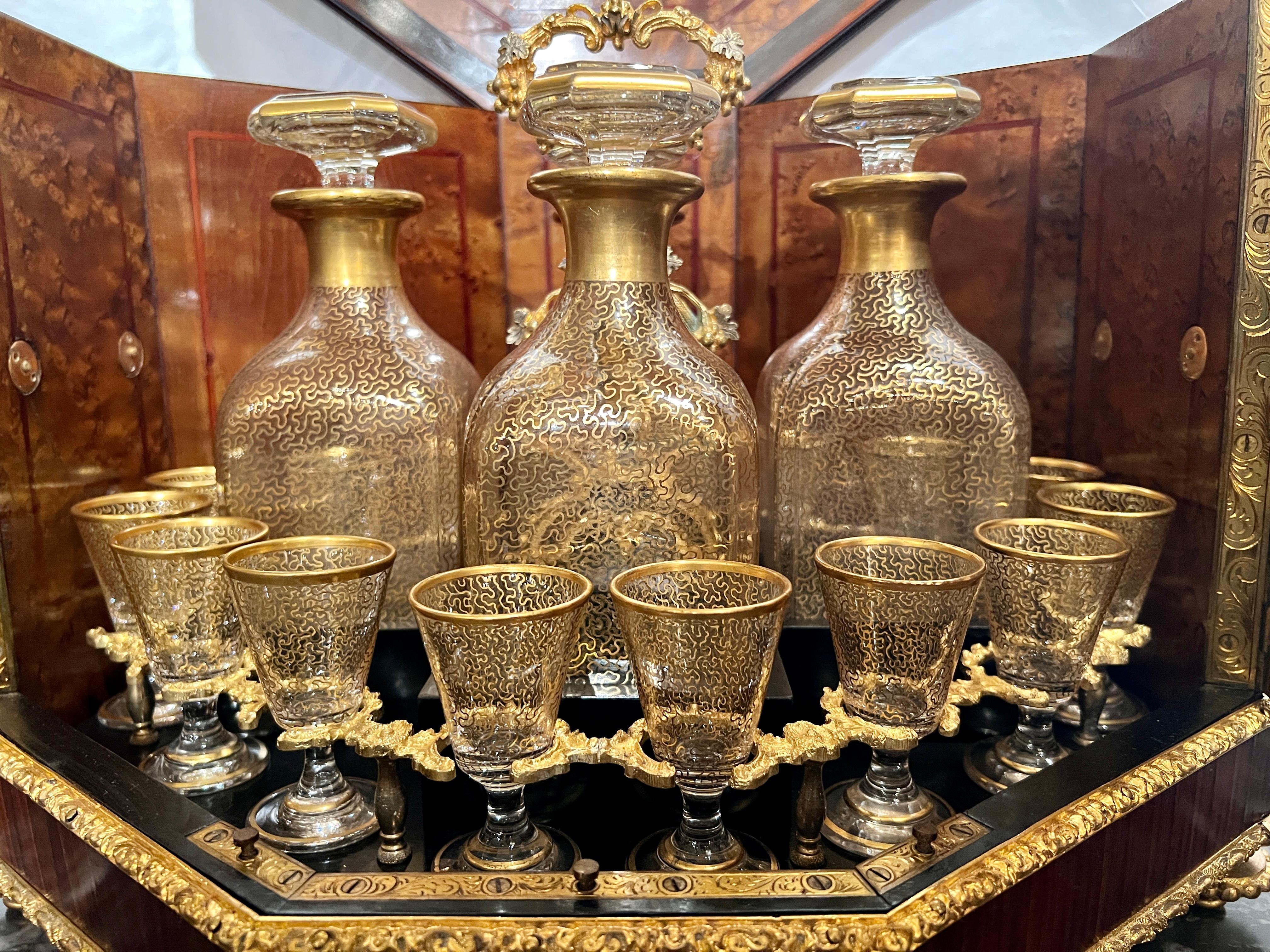 French Antique Ormolu Mounted Kingwood and Baccarat Crystal Cave À Liqueur, Circa 1880. For Sale