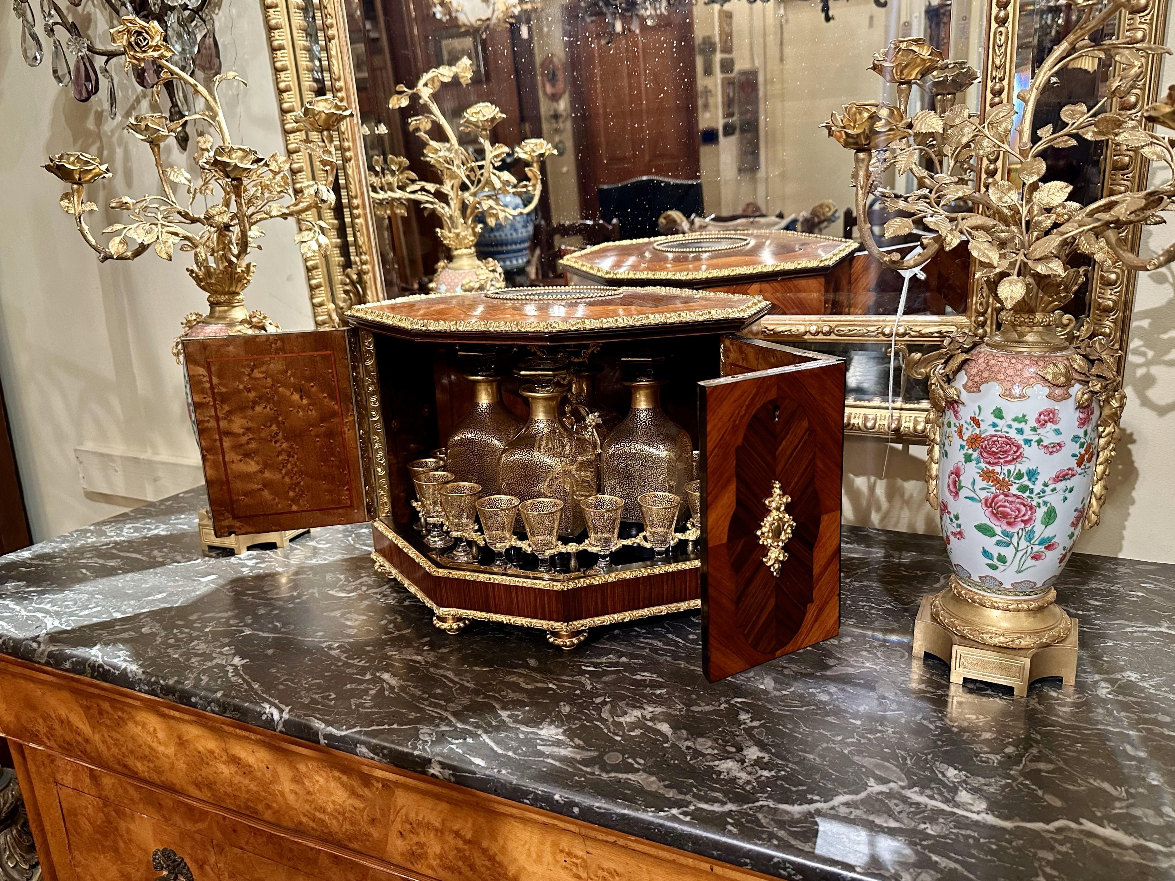 Antique Ormolu Mounted Kingwood and Baccarat Crystal Cave À Liqueur, Circa 1880. For Sale 2