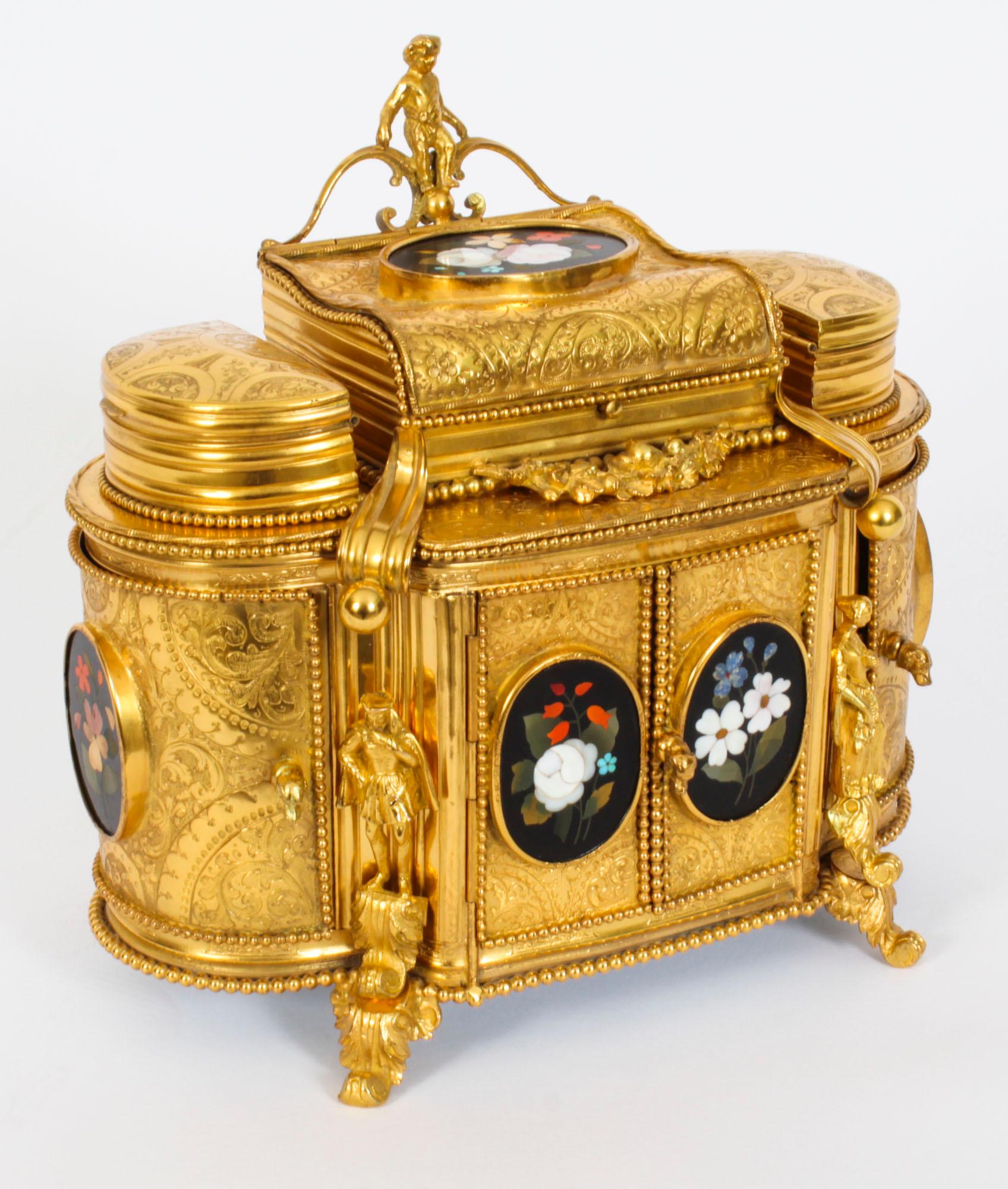 Français Ancienne armoire à bijoux en Pietra Dura montée en bronze doré 19ème siècle en vente