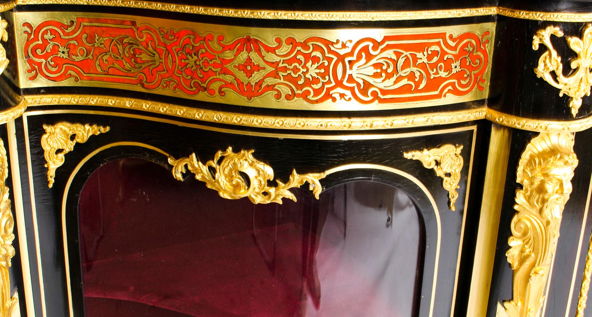 Antique Ormolu Mounted Serpentine Boulle Credenza, 19th Century For Sale 5