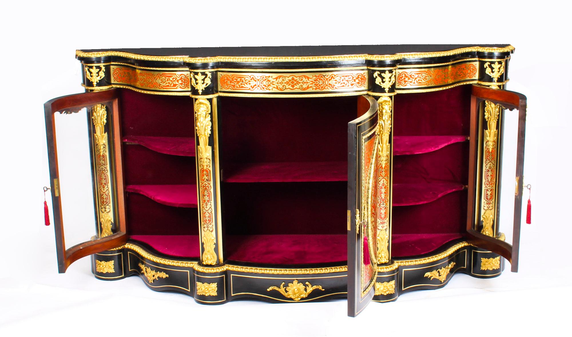 Antique Ormolu Mounted Serpentine Boulle Credenza, 19th Century For Sale 6