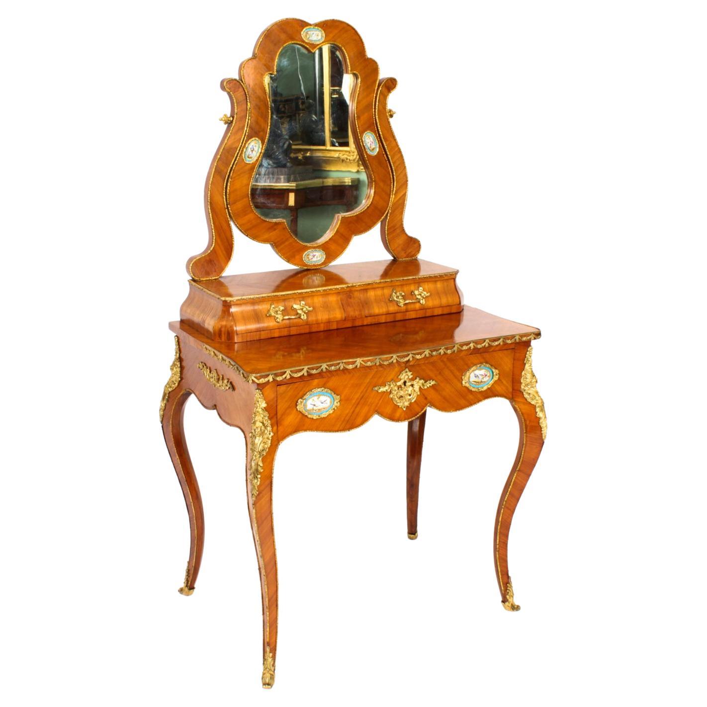 Antique Table de toilette et miroir en porcelaine de Sèvres et bronze doré 19ème siècle en vente