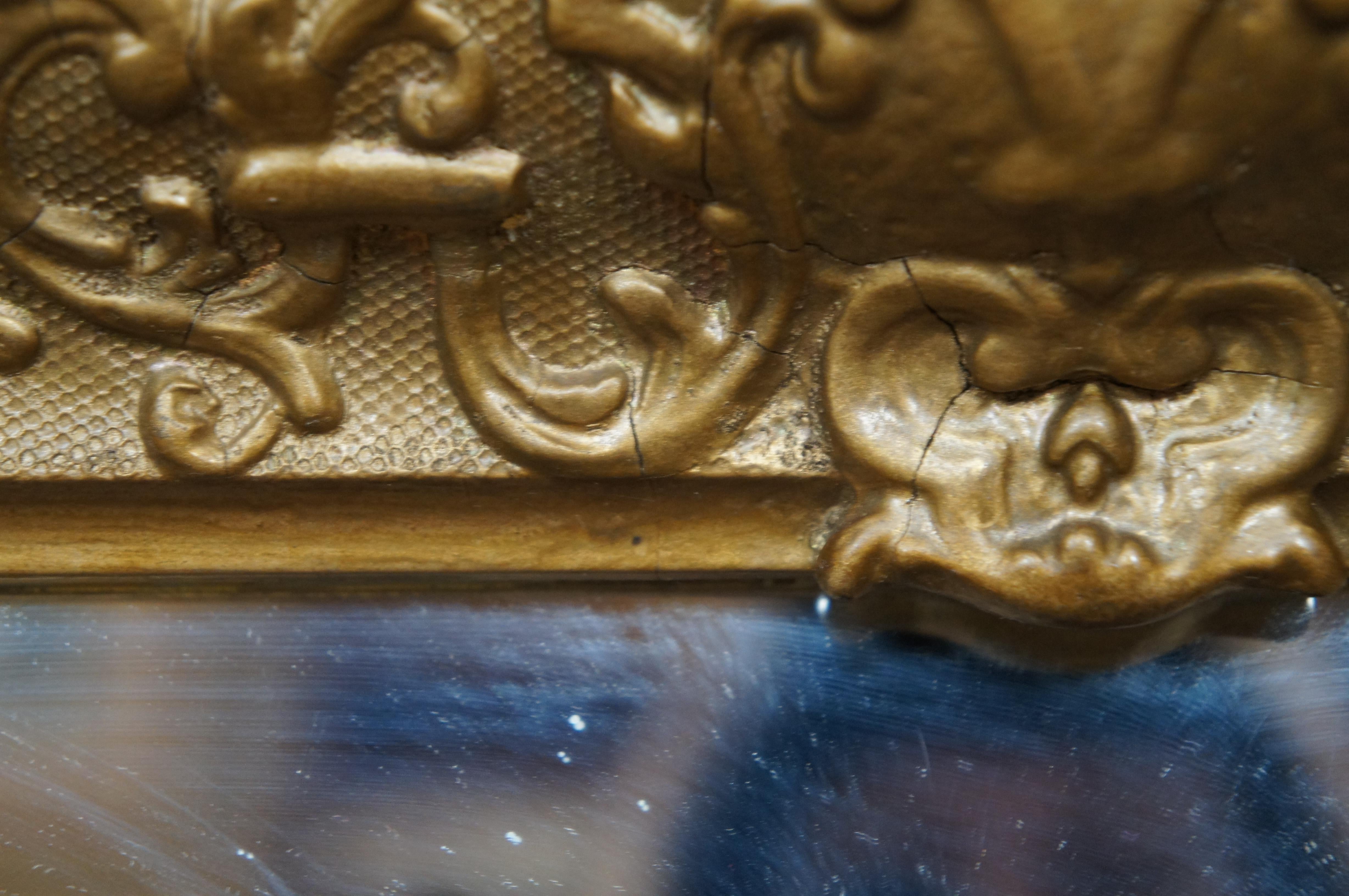 Antiker, verschnörkelter, rechteckiger Barock-Schminkspiegel aus vergoldetem Holz 31