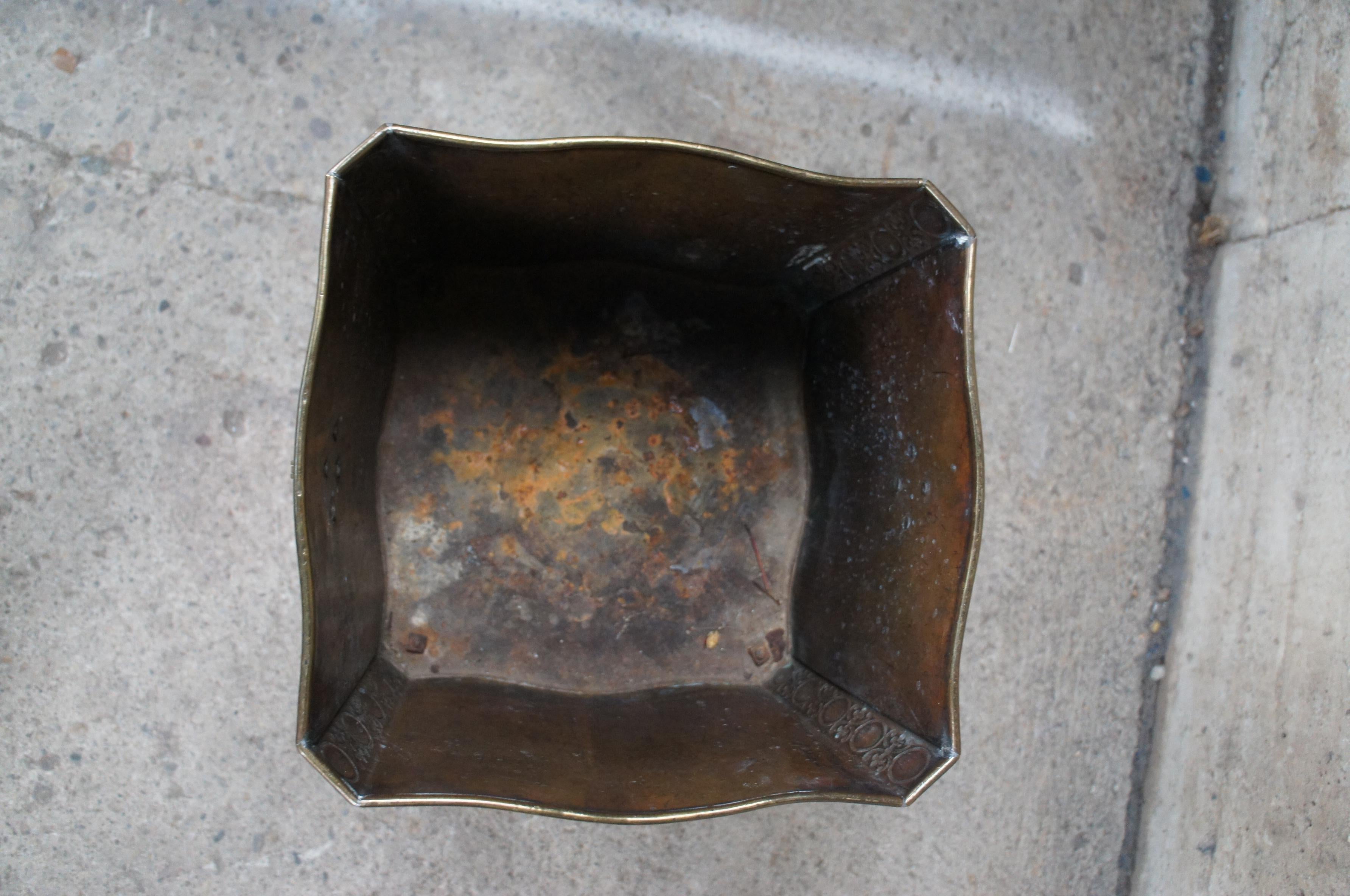 Antique Ornate Brass Fireside Coal Scuttle Bucket Bin Log Box Storage Planter 1