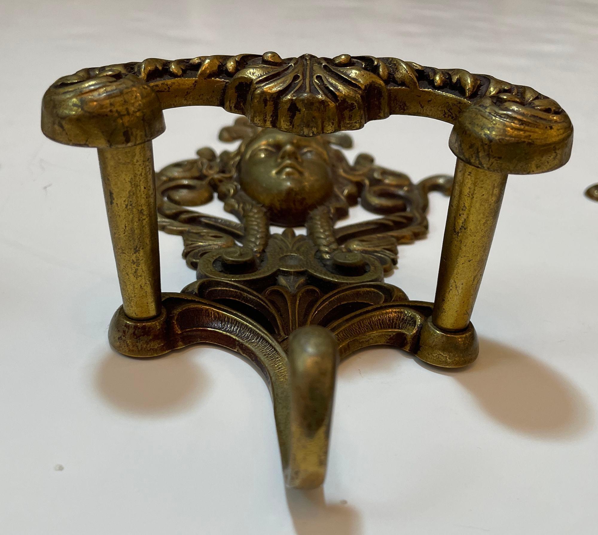 Antique Ornate Italian Figural Architectural Cast Brass Wall Hook Decor Set of 3 In Good Condition For Sale In North Hollywood, CA