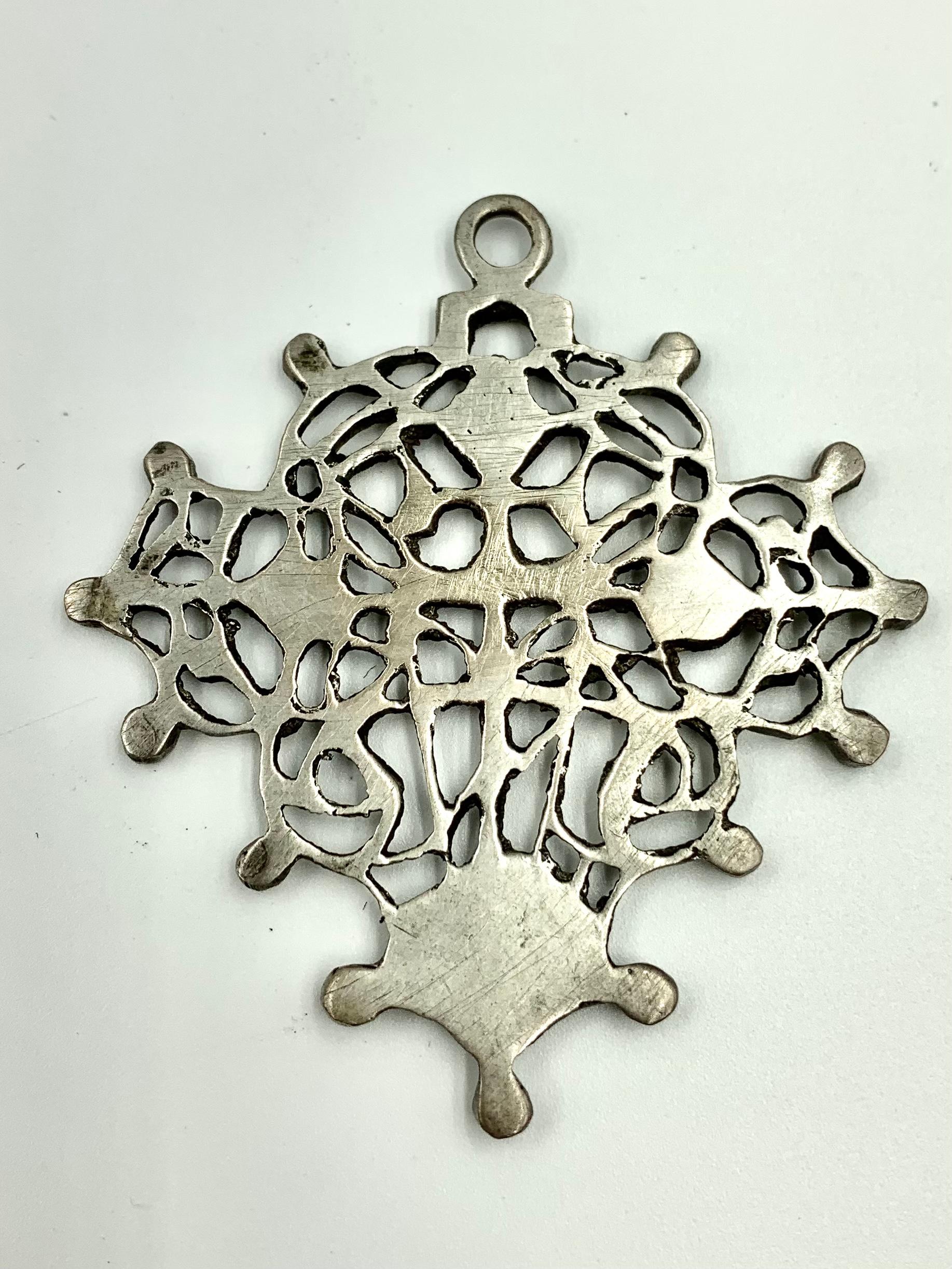 Russian Empire Antique Ornate Russian Old Believers Reticulated Silver Cross, 19th Century For Sale