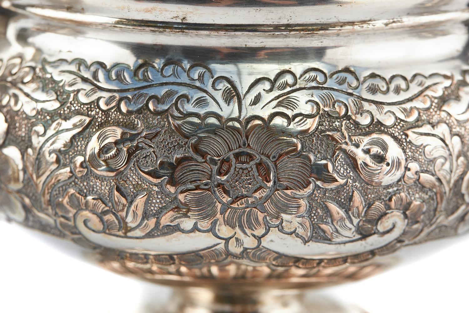 Juego de Té Antiguo Ornamentado y Plateado Victoriano temprano en venta