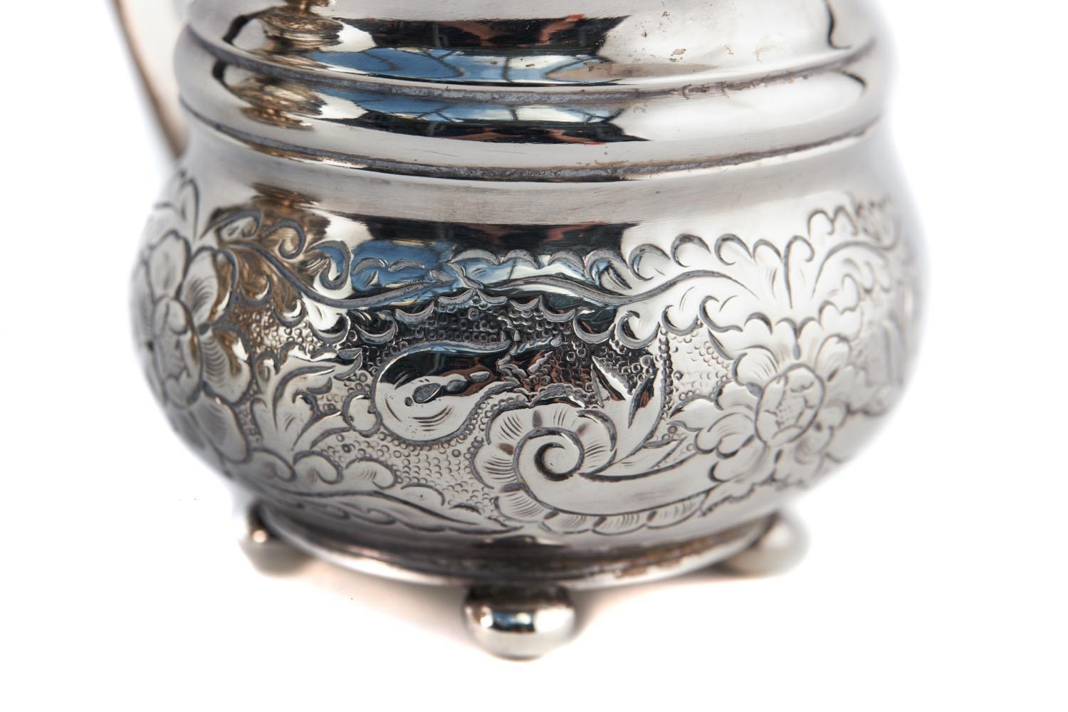 Juego de Té Antiguo Ornamentado y Plateado en venta 2