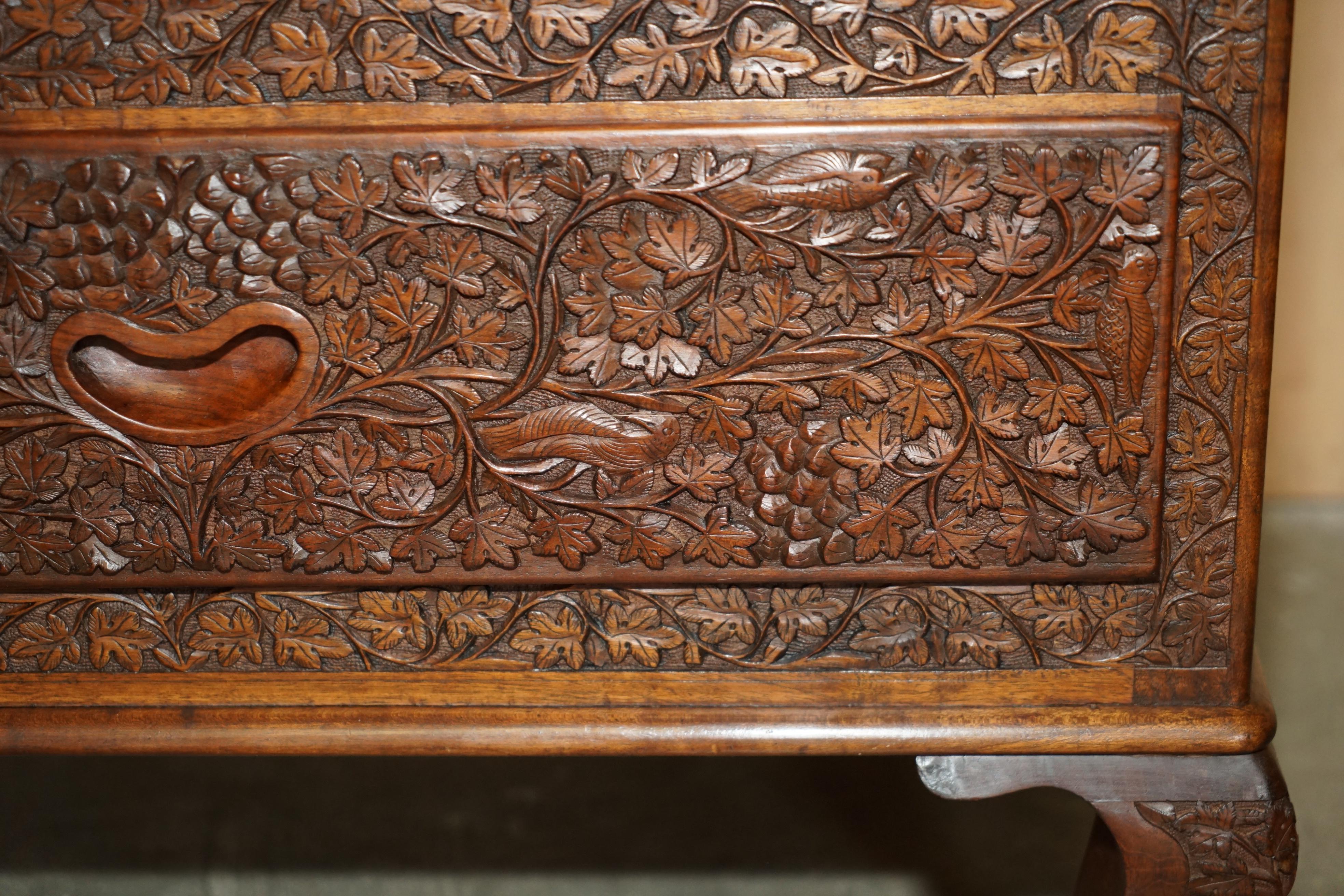 BAR BAR DI BIBLIOTECA CON CHIAVE ANTIQUE ORNATAMENTE INCISO DI COLONIAL BRITANNICO in vendita 1