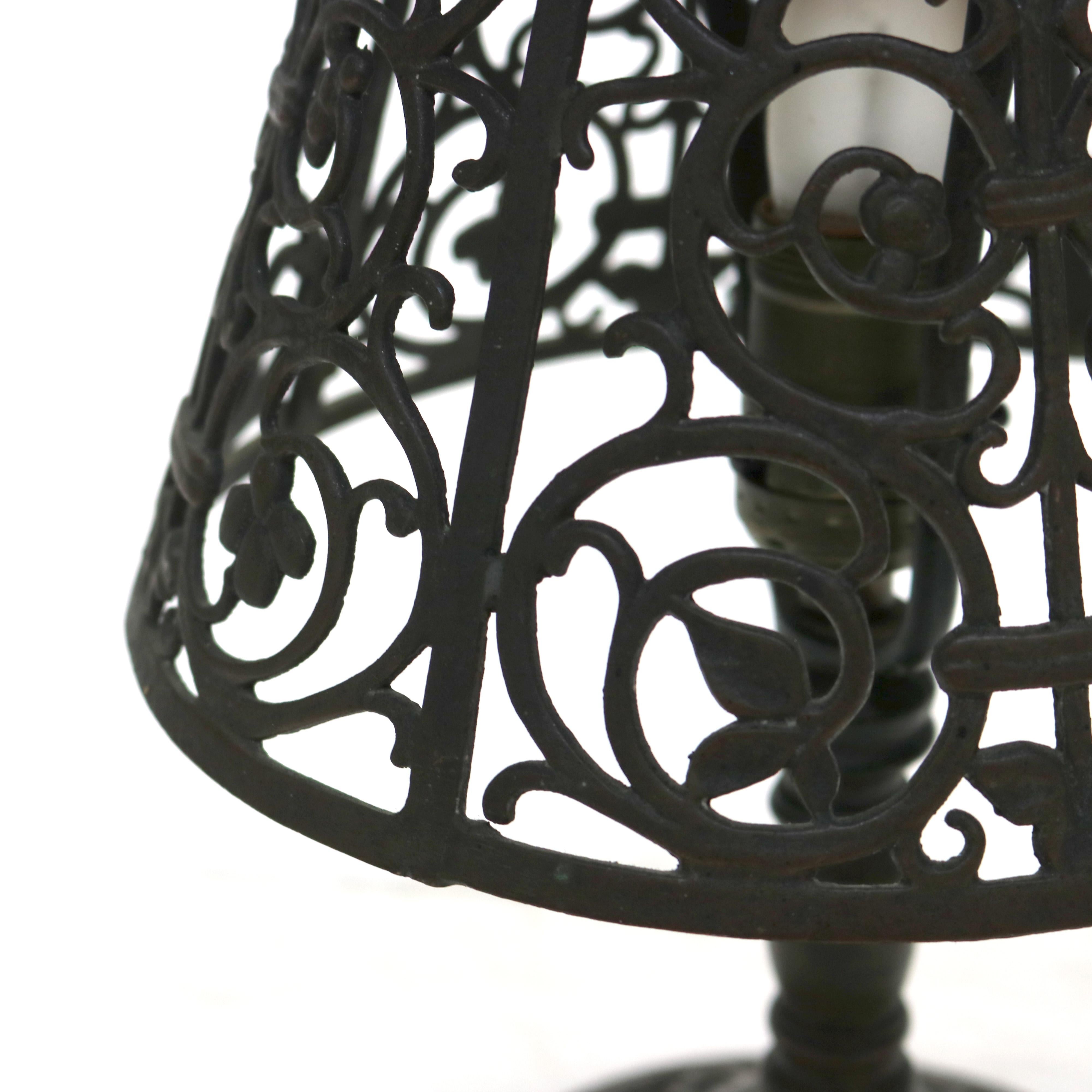 Lampe de table ancienne Oscar Bach Arts & Crafts en bronze non signée C1920 en vente 2
