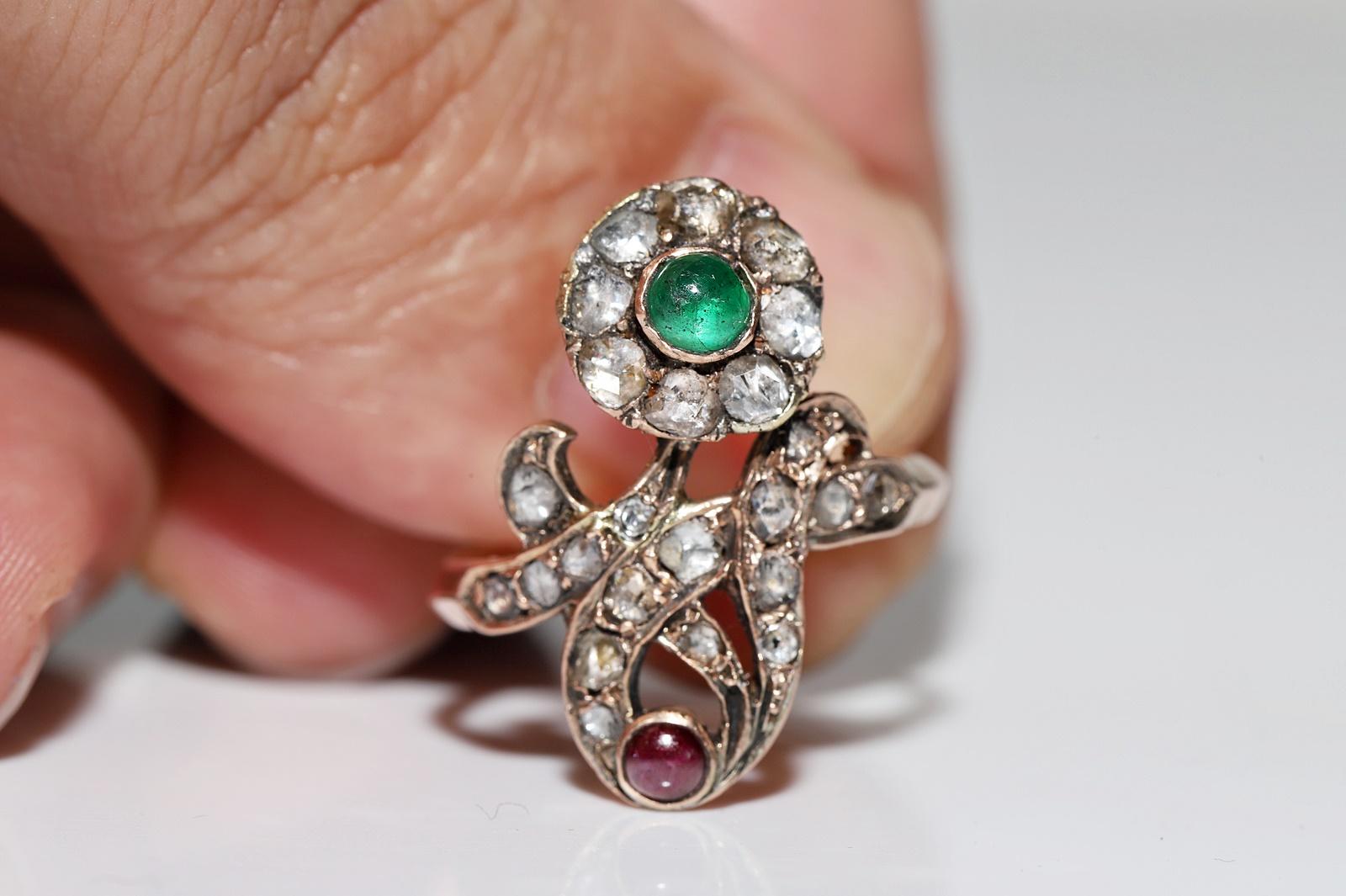 Antique Ottoman Circa 1900s 8k Natural Rose Cut Diamond And Emerald Ruby Ring For Sale 2