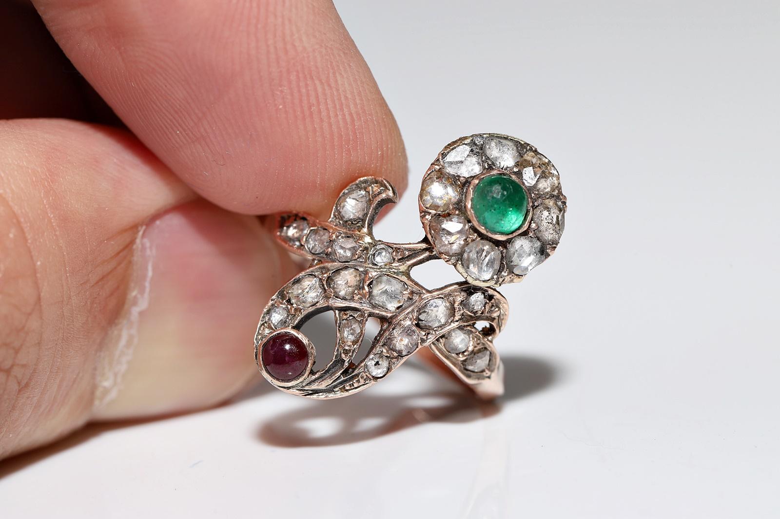 Antique Ottoman Circa 1900s 8k Natural Rose Cut Diamond And Emerald Ruby Ring For Sale 4