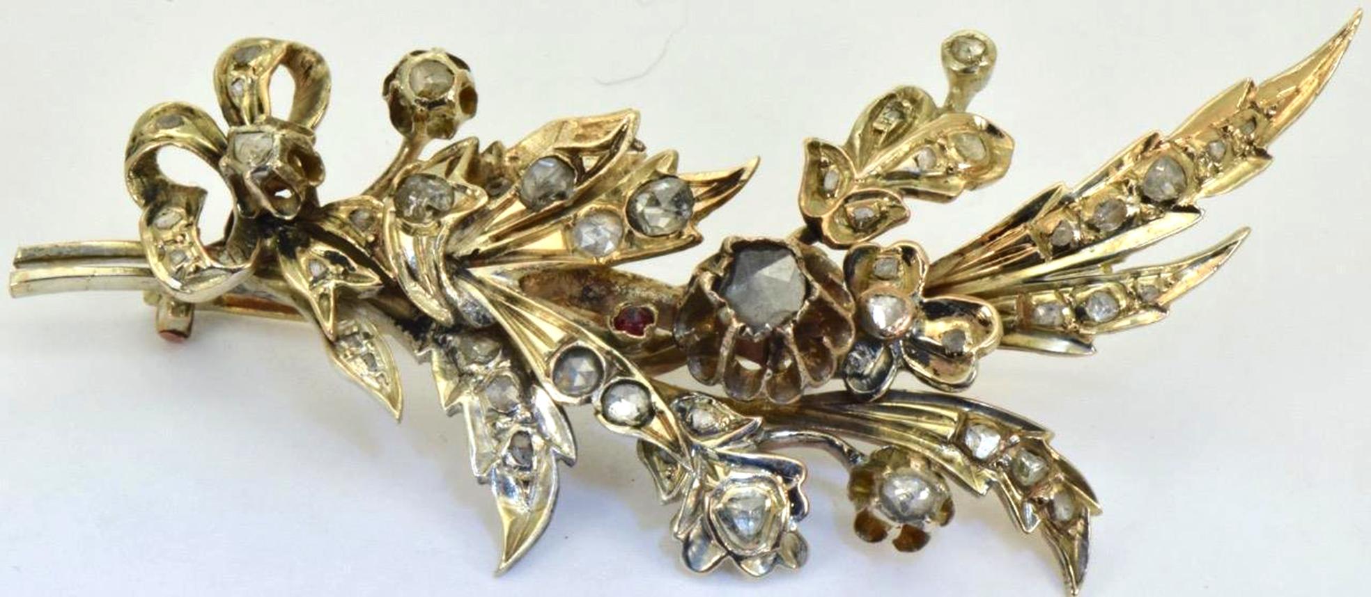 Byzantine Antique Ottoman Gold and Rose Diamonds Brooch, 19th Century For Sale