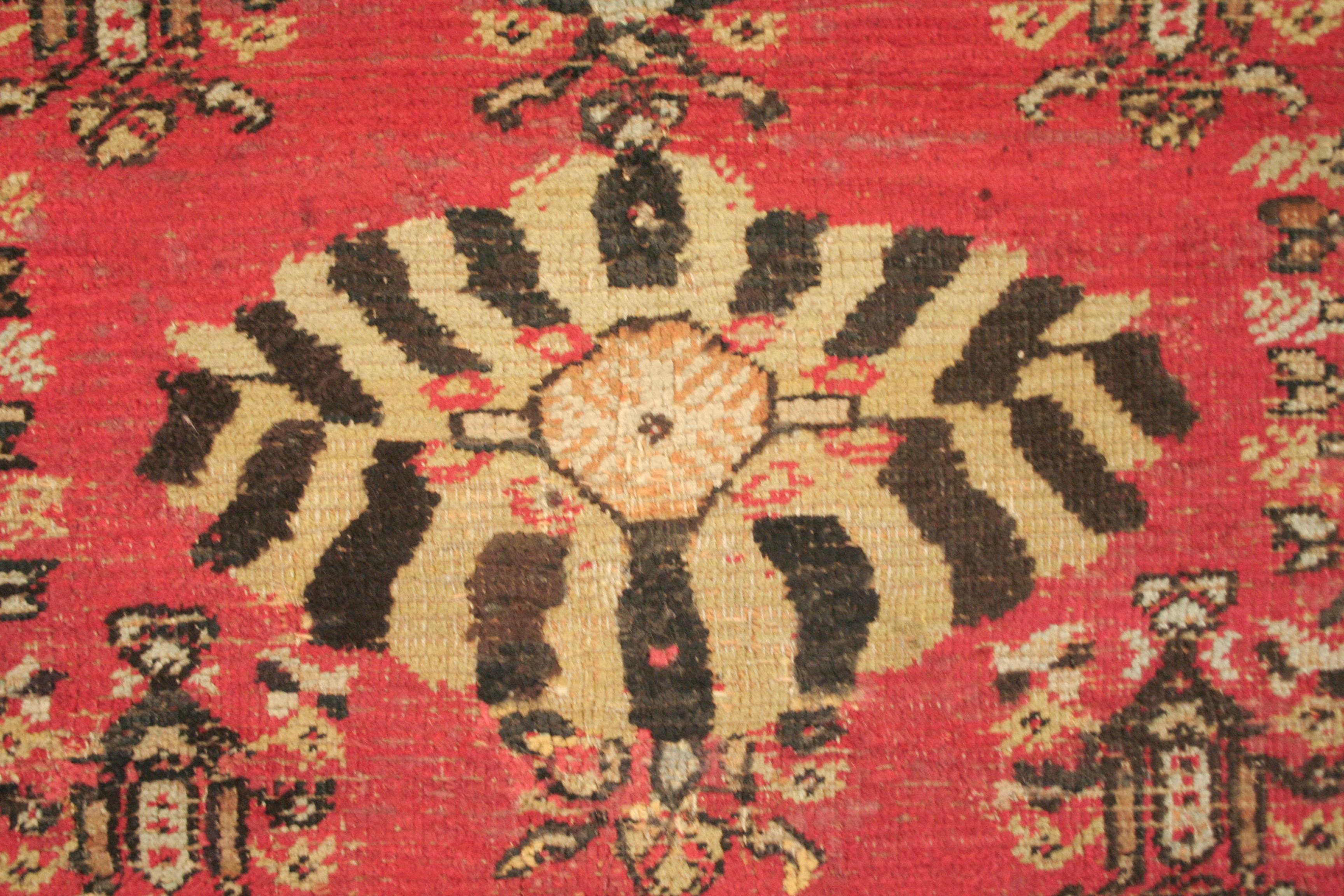 The double niche design of this refined and elegant early Kula rug, originating from Western Anatolia, descends from 16th and 17th century Ottoman rugs of the Oushak and Transylvanian types. Here the typical configuration of the niche is transposed