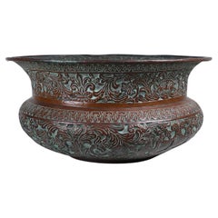 Antique Ottoman round engraved copper cache-pot, ca. 1850