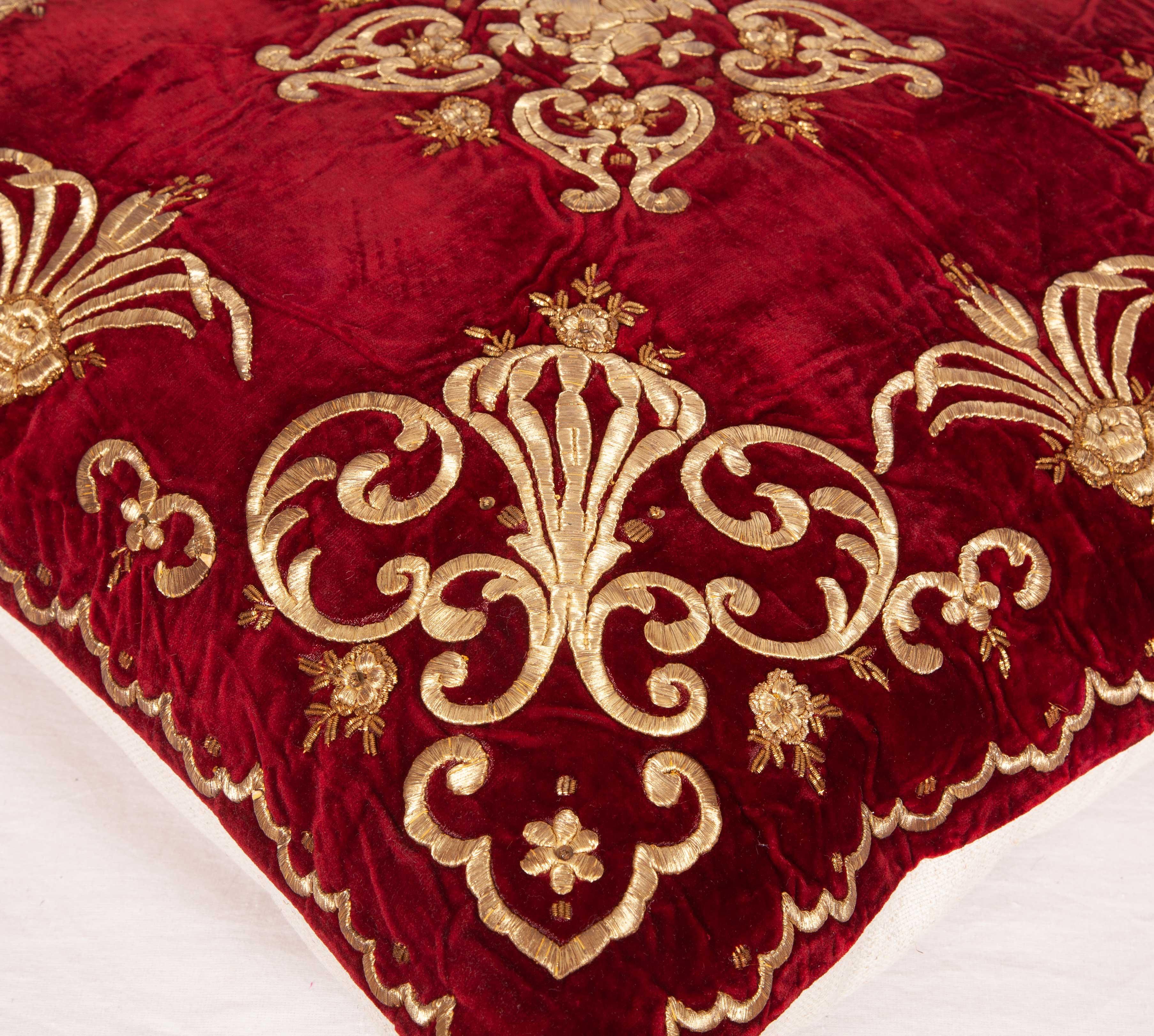 Antique Ottoman Sarma Silk Velvet Pillow Case, Late 19th-Early 20th Century 2