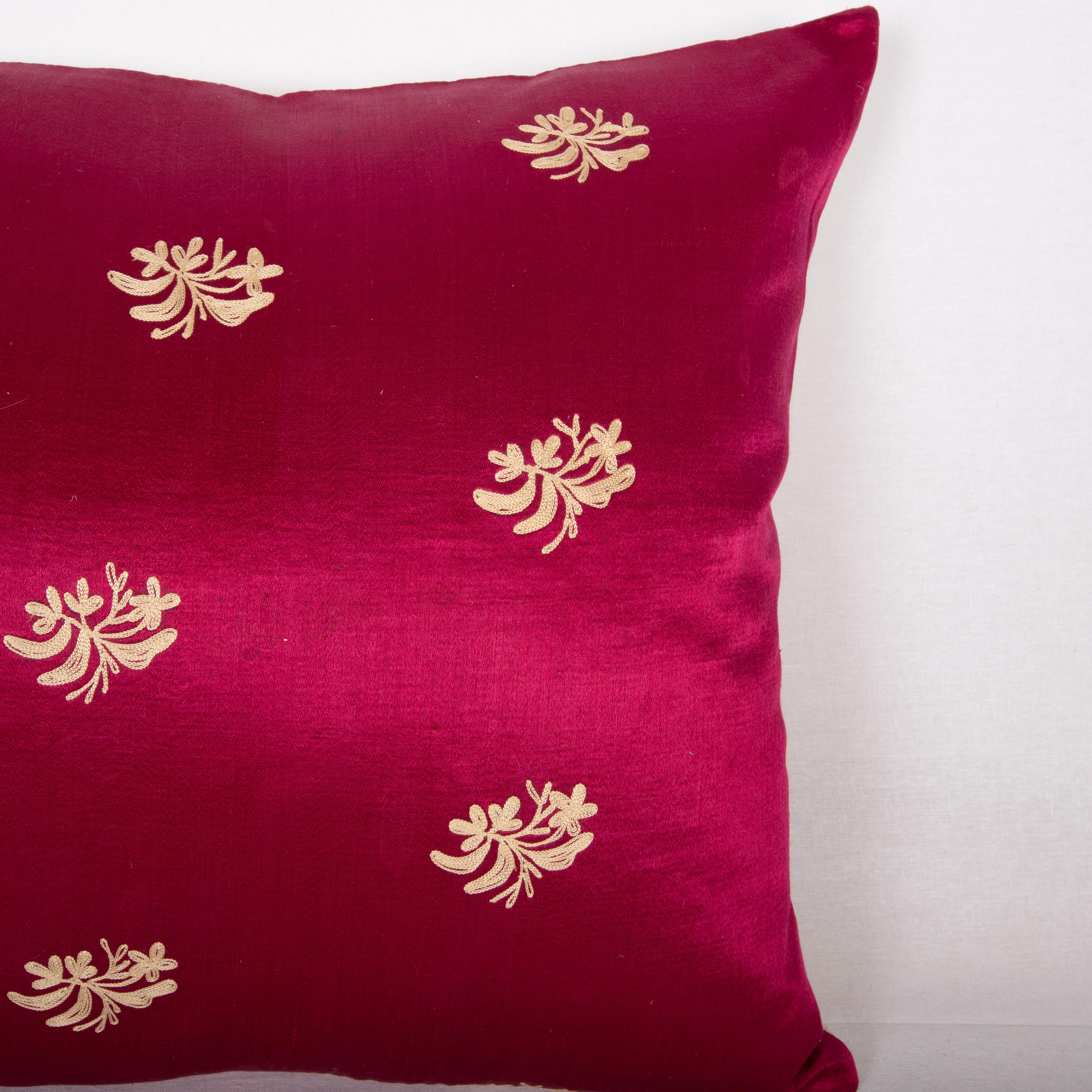 Antique Ottoman /Turkish Silk Pillow Cover, Early 20th C. In Good Condition In Istanbul, TR