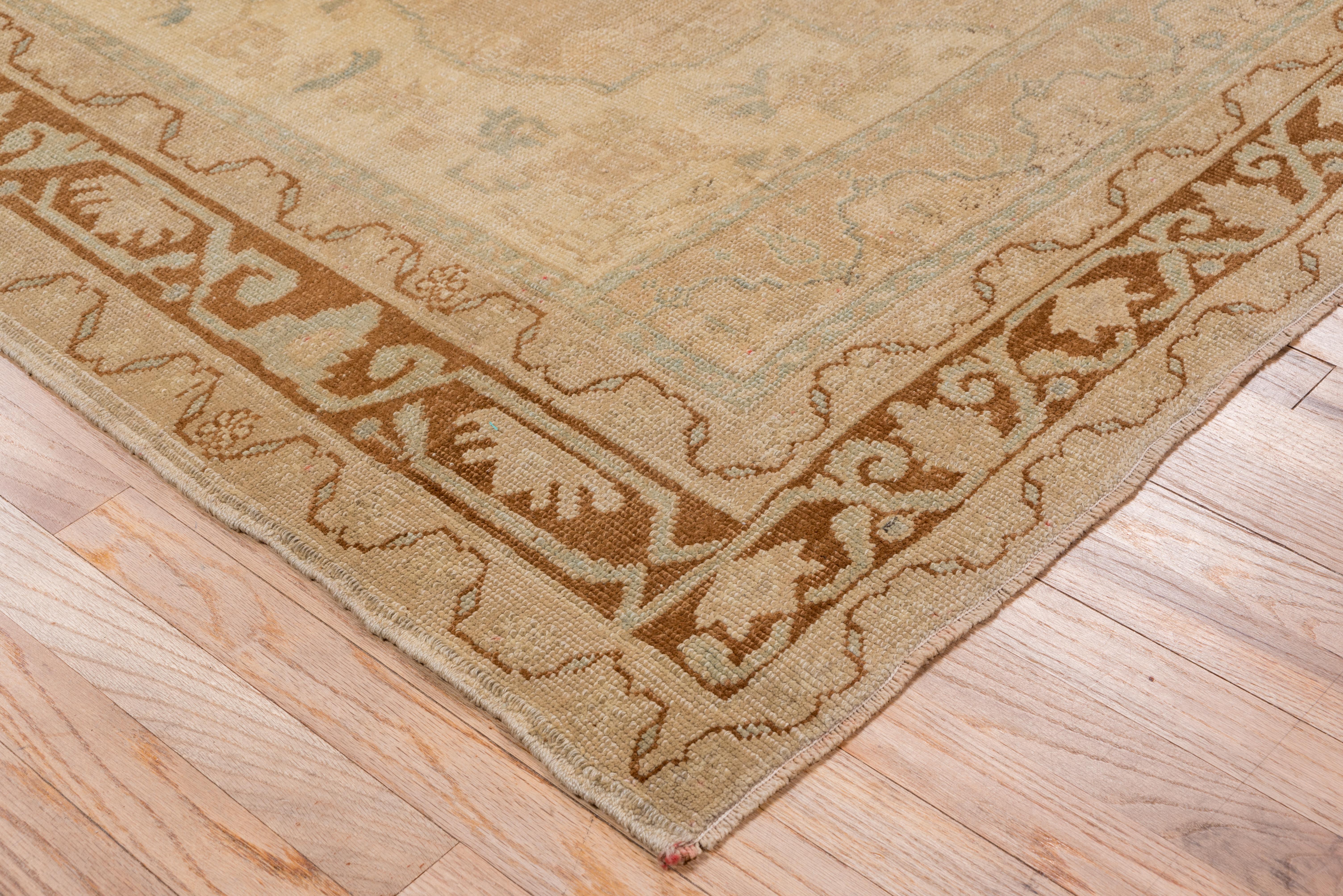 20th Century Antique Oushak Carpet, circa 1920s For Sale