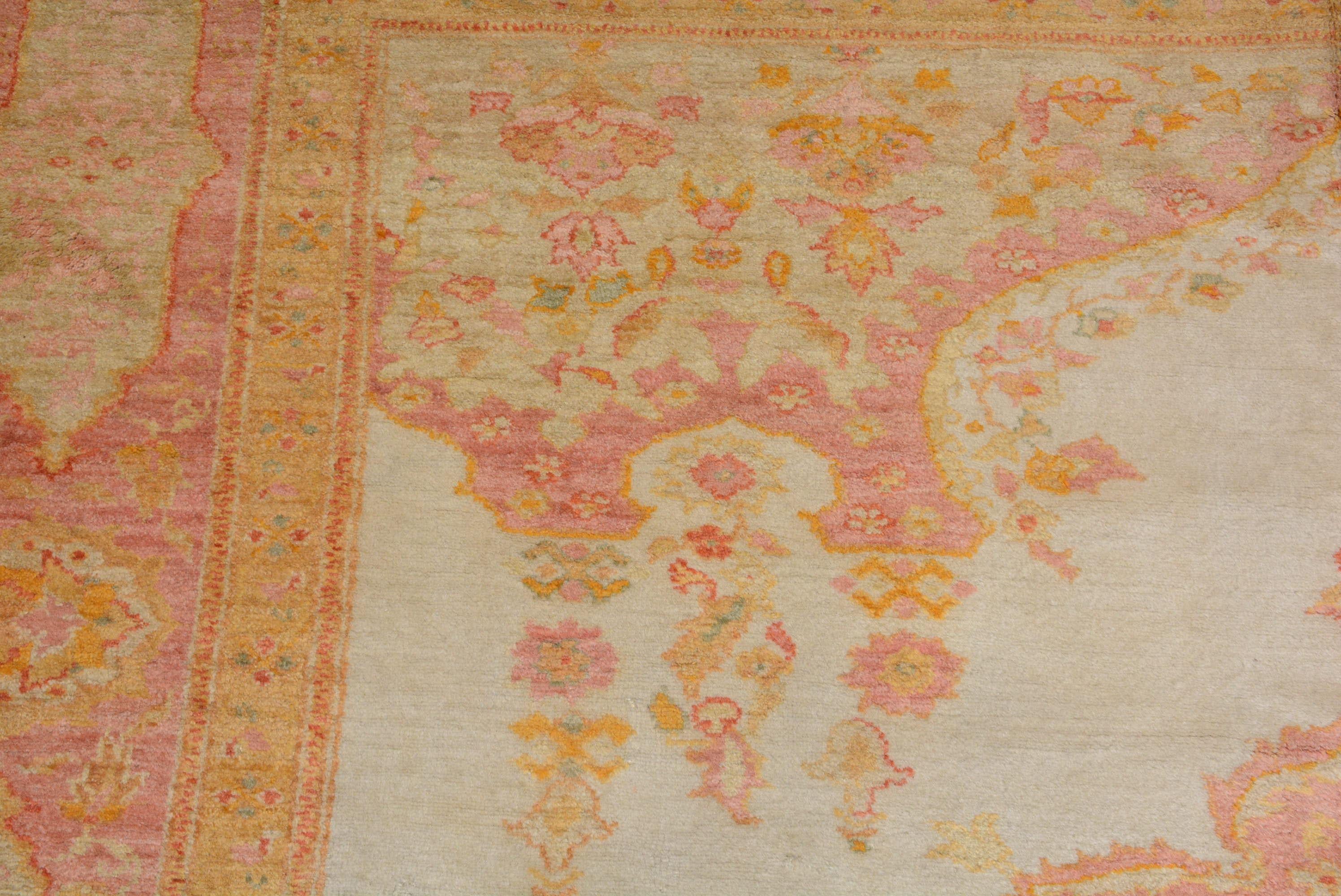 Antique Oushak Carpet In Good Condition For Sale In Closter, NJ