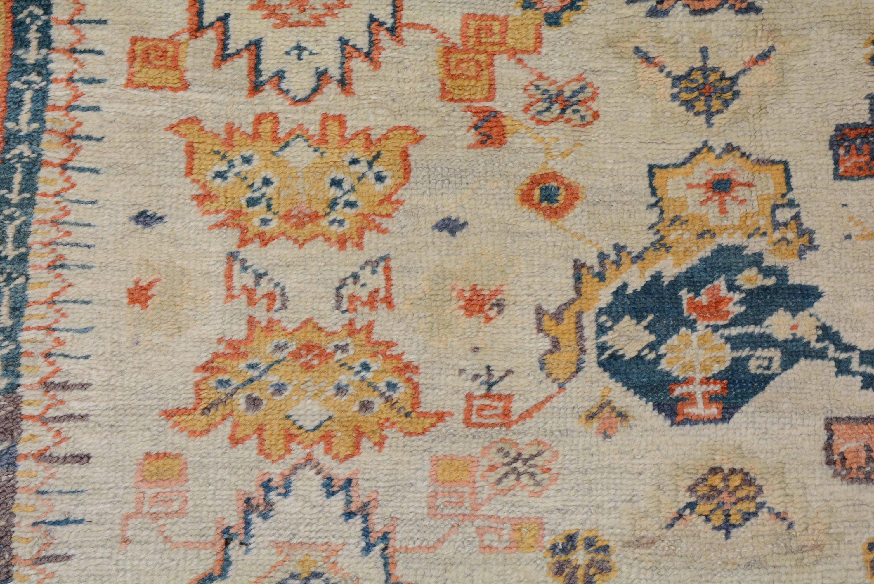 Antique Oushak Carpet For Sale 1