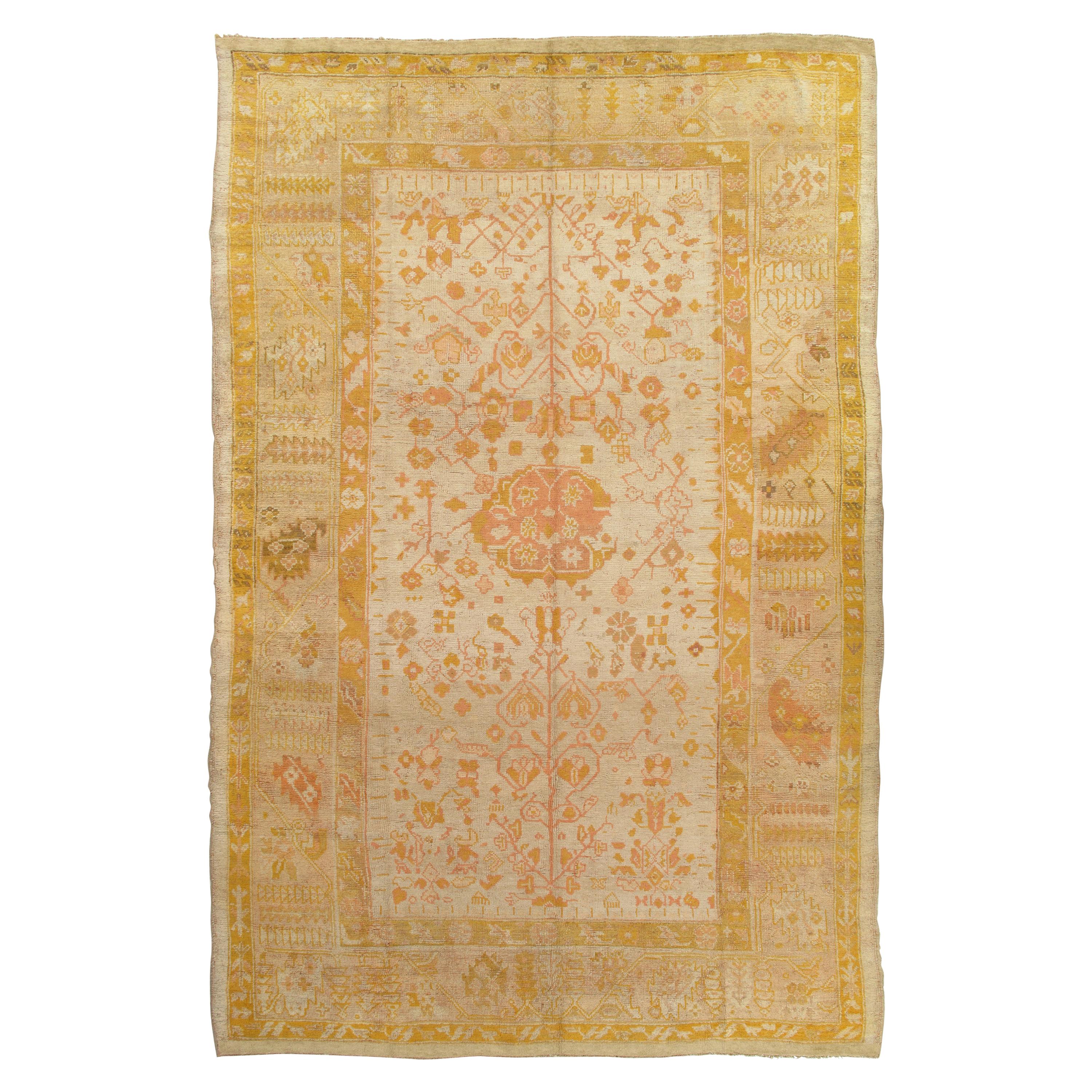 Antiker Oushak-Teppich, handgefertigter orientalischer Teppich, blassblau-grün, gelb, Korallenteppich im Angebot