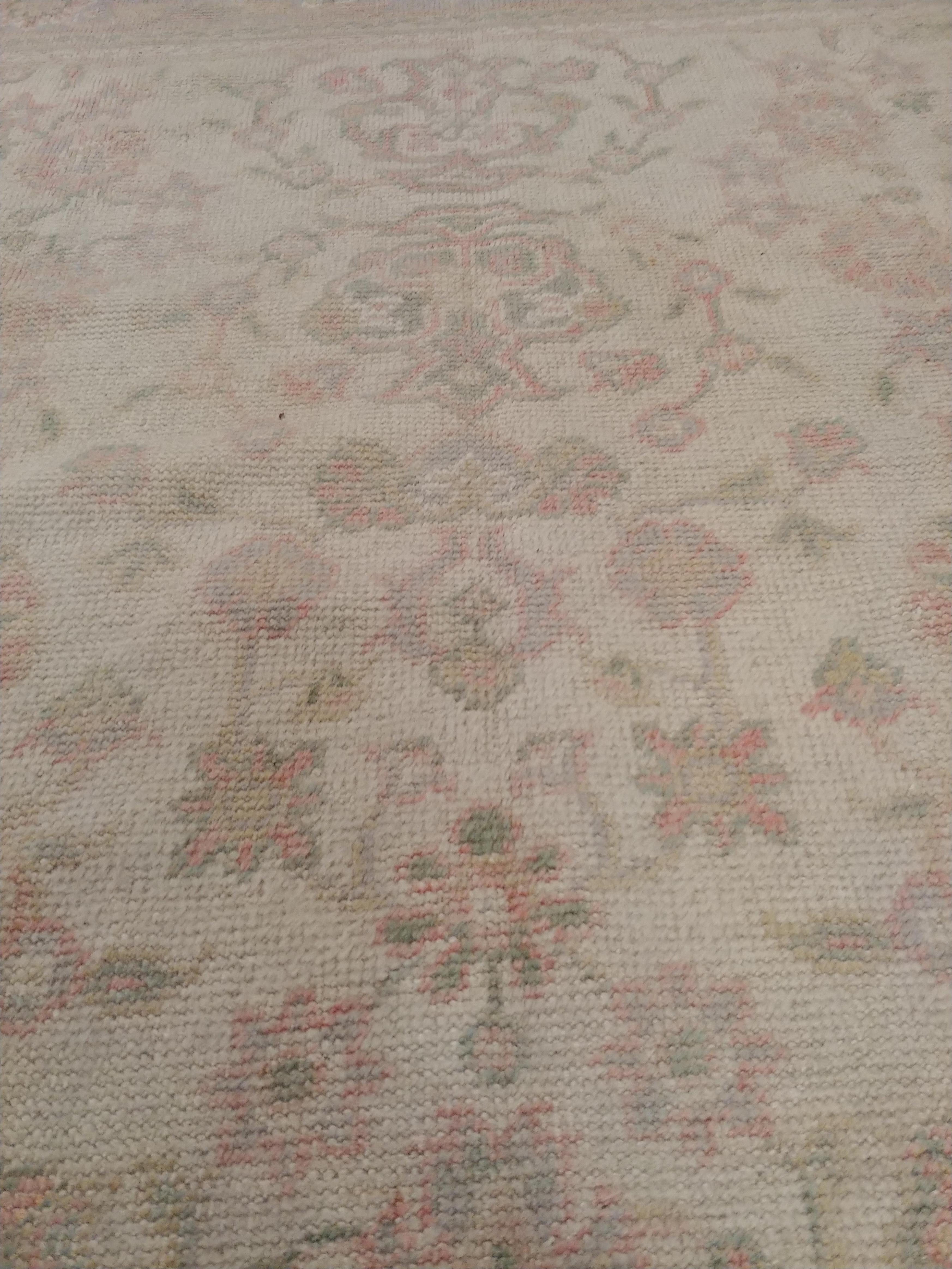 Antique Oushak Carpet, Handmade Turkish Oriental Rug, Beige, Taupe, Soft For Sale 1
