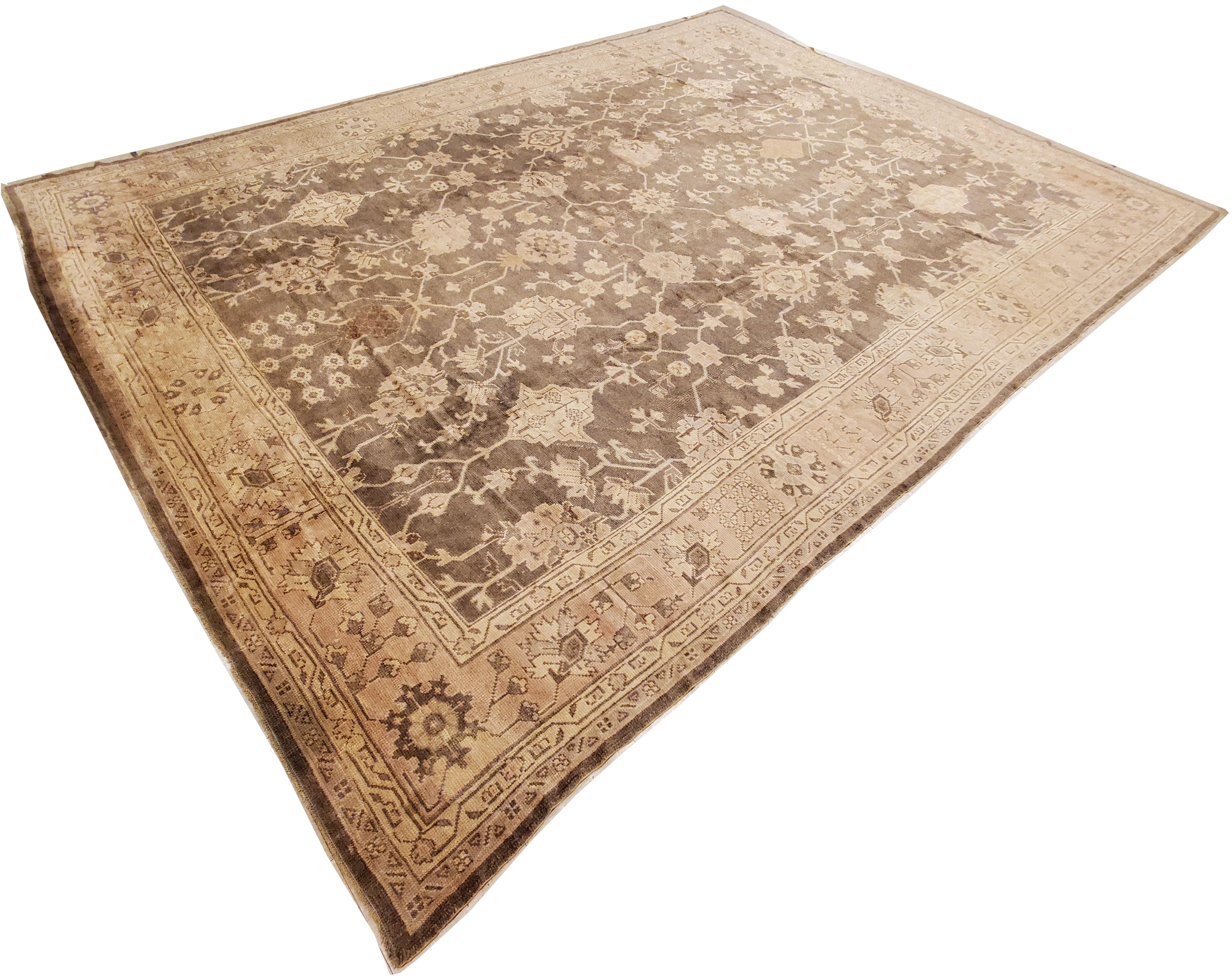 Antiker Oushak-Teppich, orientalischer Teppich, handgefertigt in Grau, gedämpfter Schrein, weiche Creme im Angebot 3