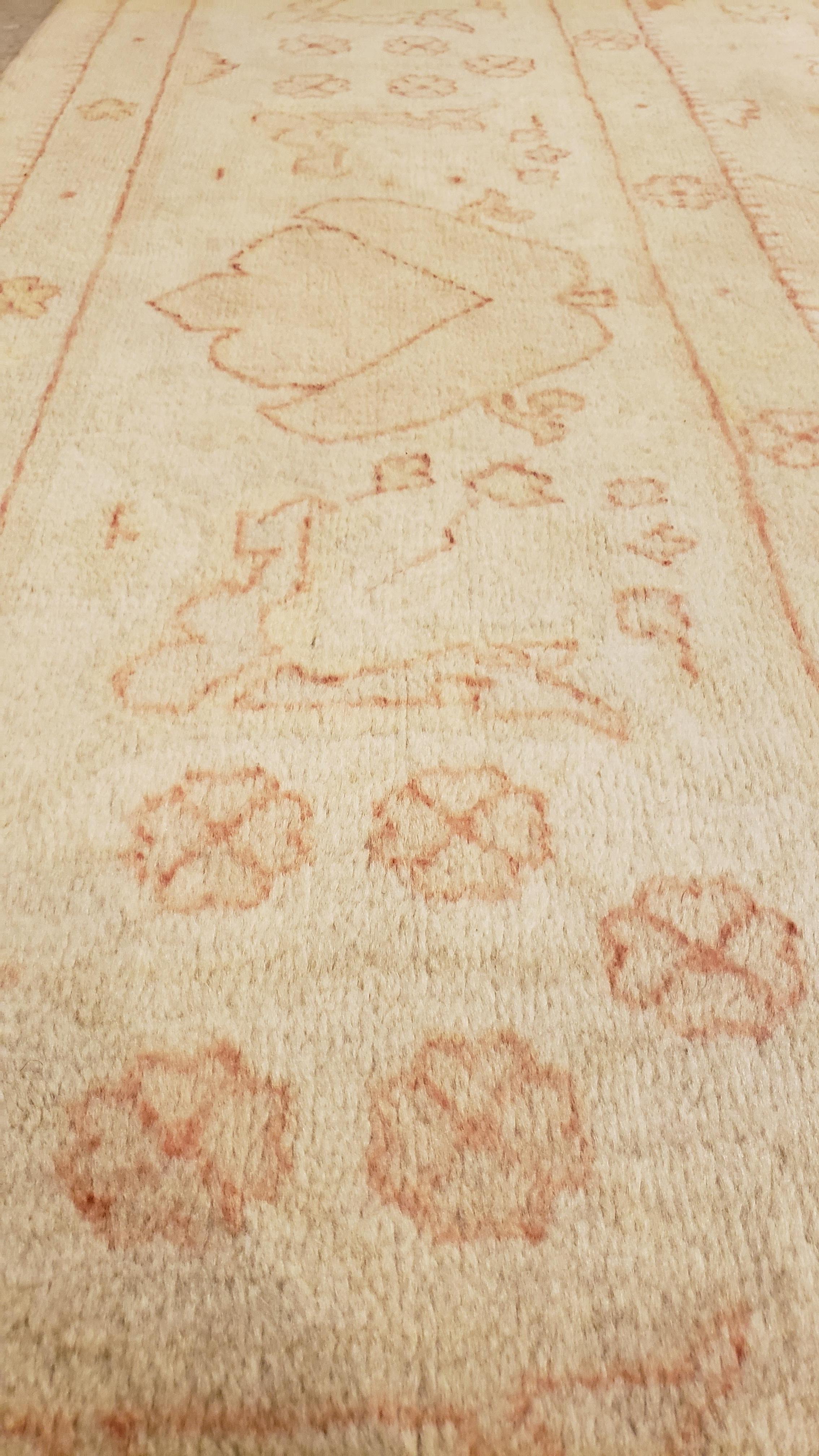 Antiker antiker Oushak-Teppich, Orientteppich, handgefertigter Teppich Blassschrein, weiche Koralle, Creme im Angebot 10