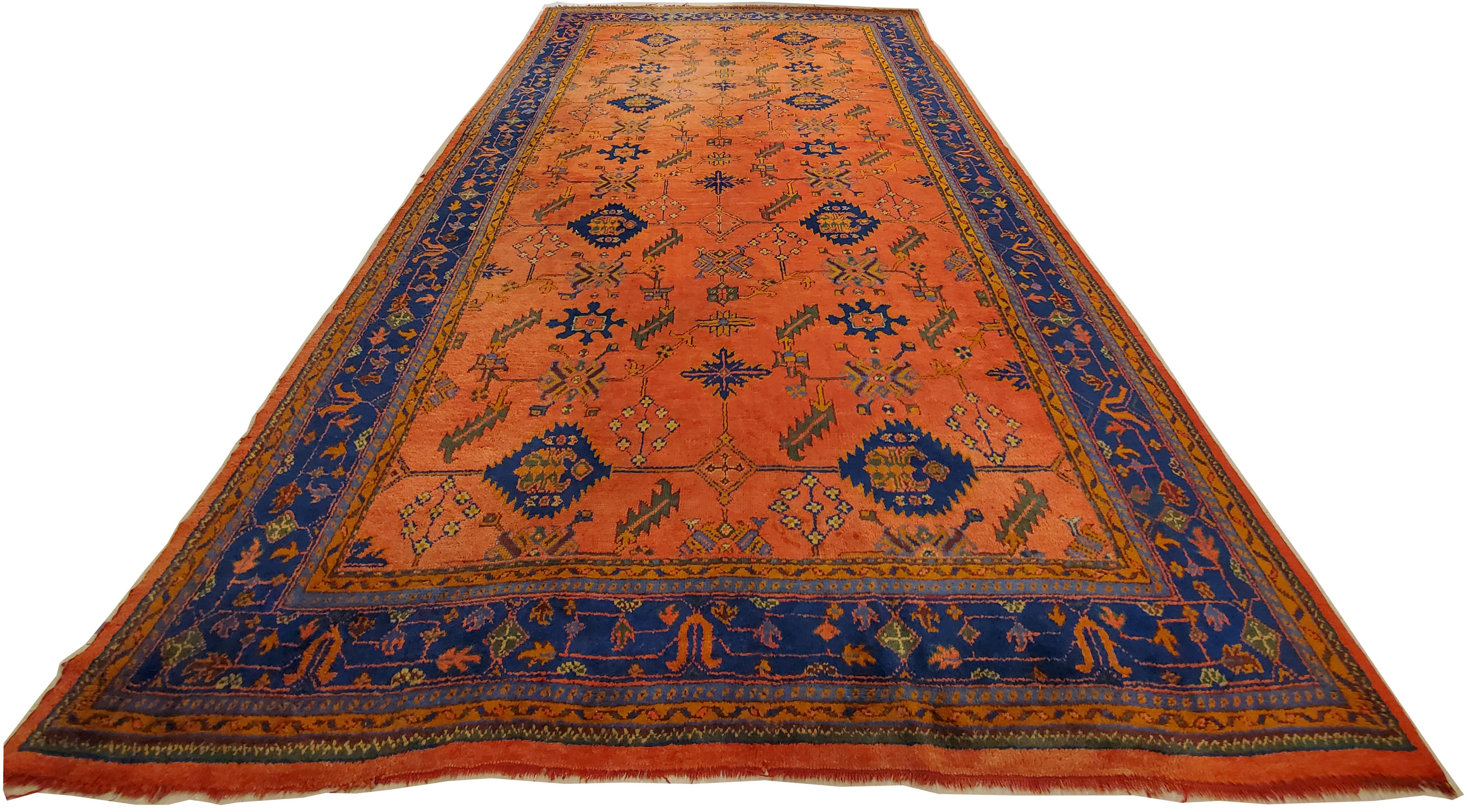 West Anatolia is one of the largest weaving regions in Turkey. Since the 15th century, Turkish rugs have always been on top of the list for having fine oriental rugs.
Oushak rugs such as this, are desirable in today’s highly decorative market. A