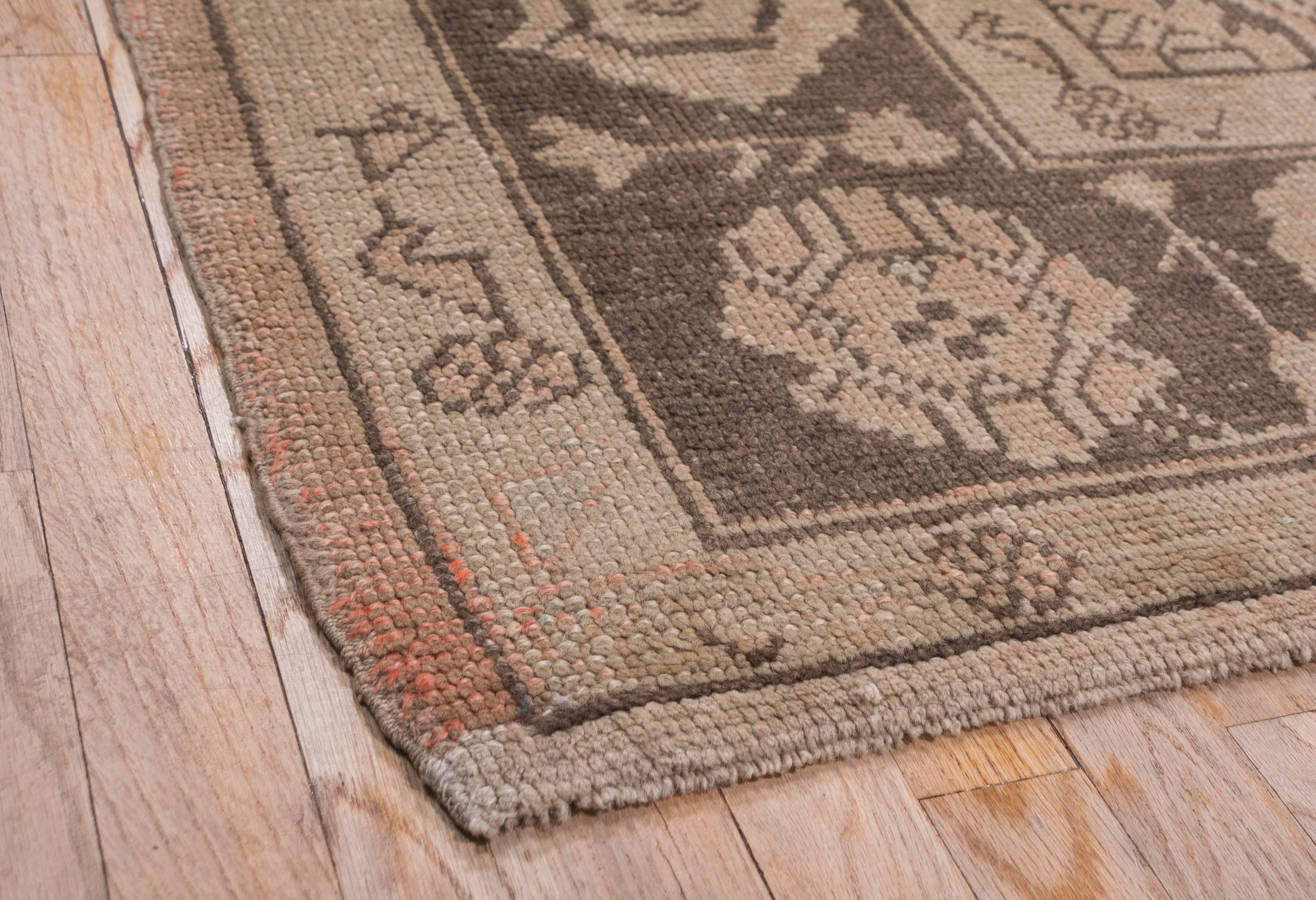 Antique Oushak Carpet, Peach Tones For Sale 3