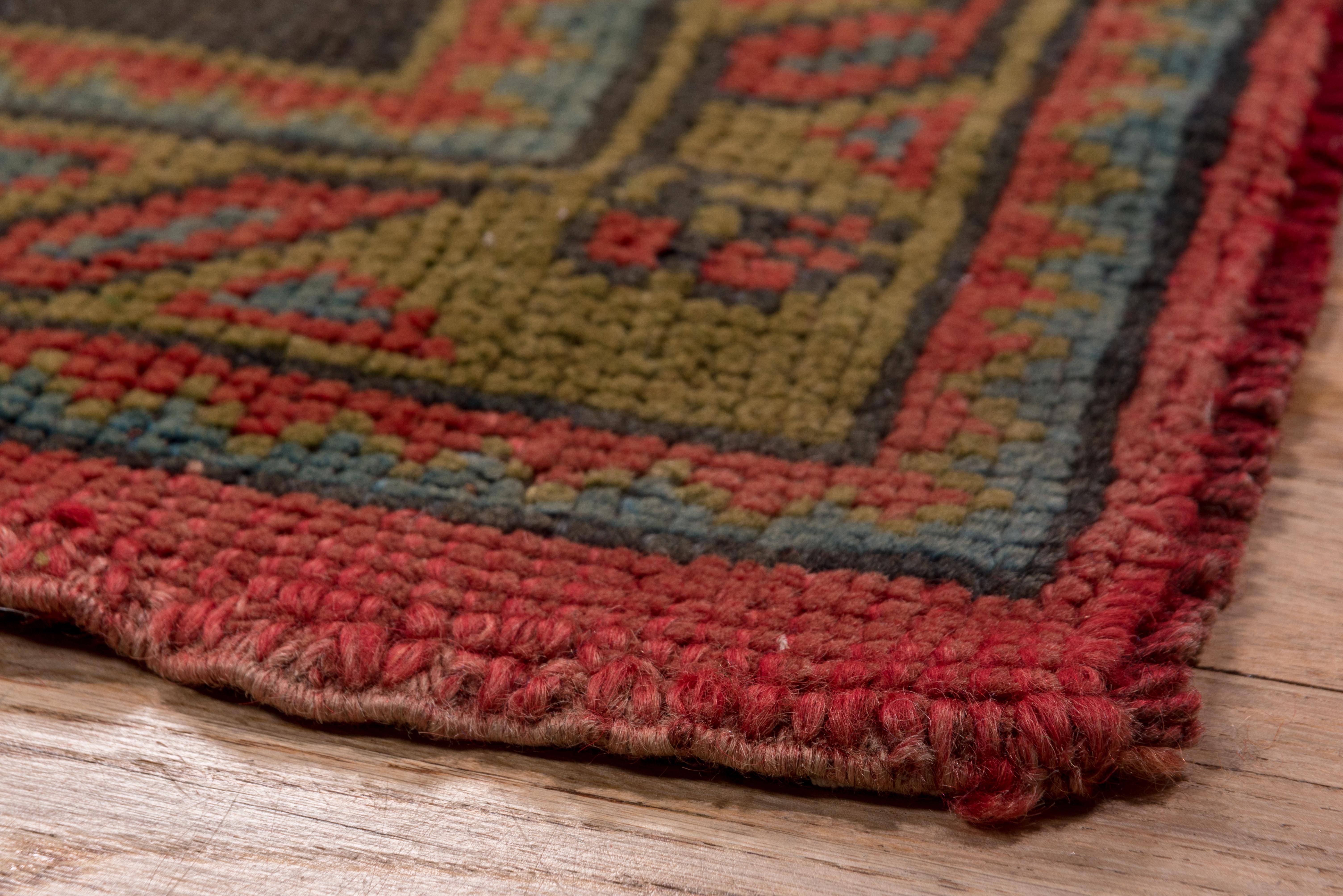 Antique Oushak Carpet, Salmon Field, circa 1900 For Sale 1