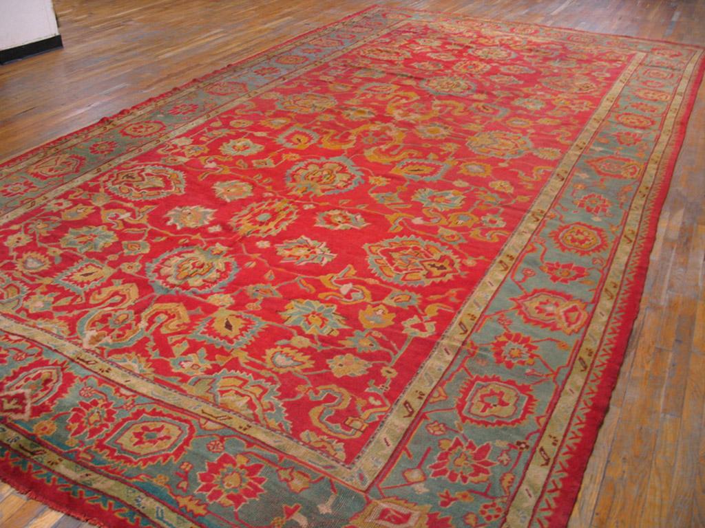 Antique Oushak Rug In Good Condition In New York, NY