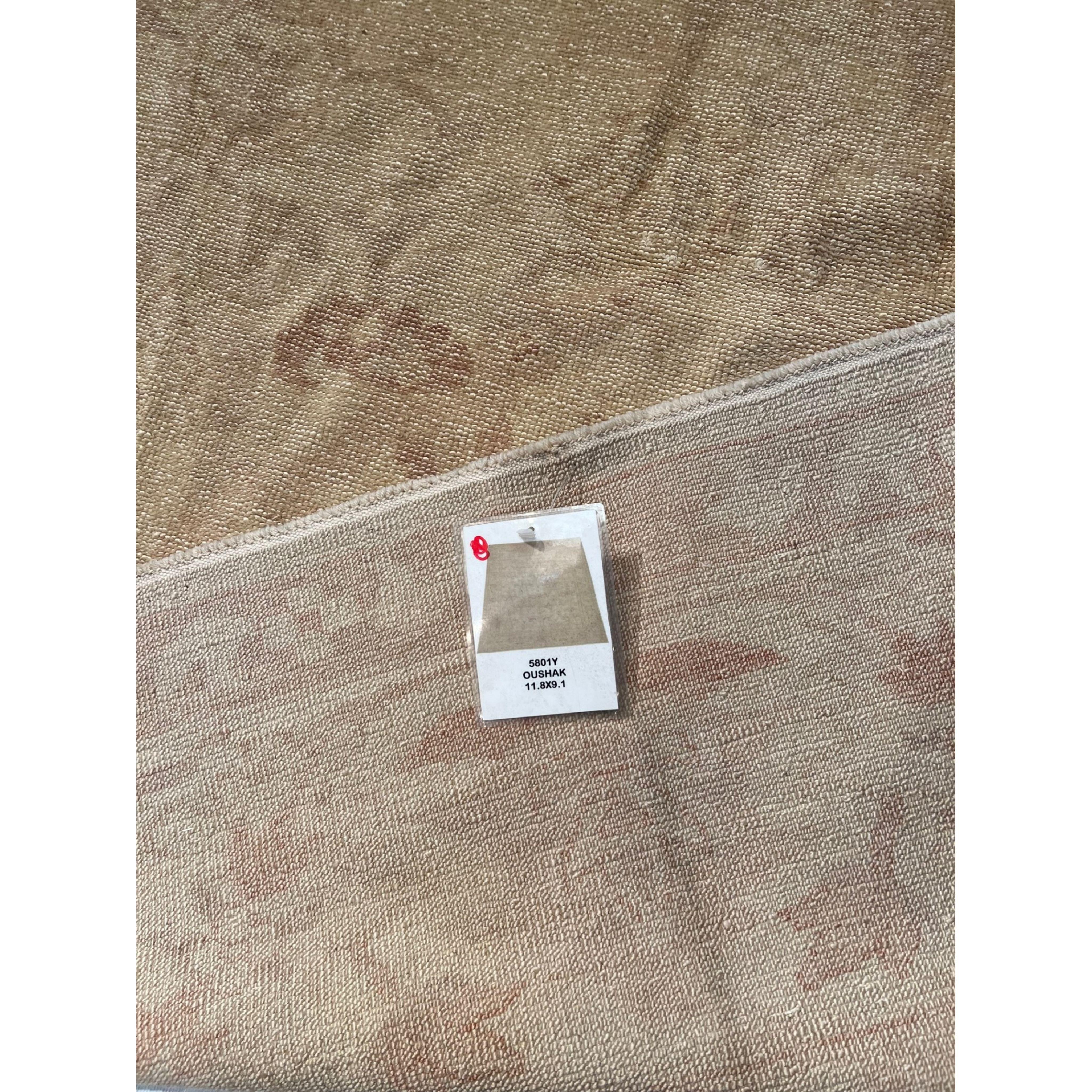 Antique Oushak Rug 11.8x9.1 In Good Condition For Sale In Los Angeles, US