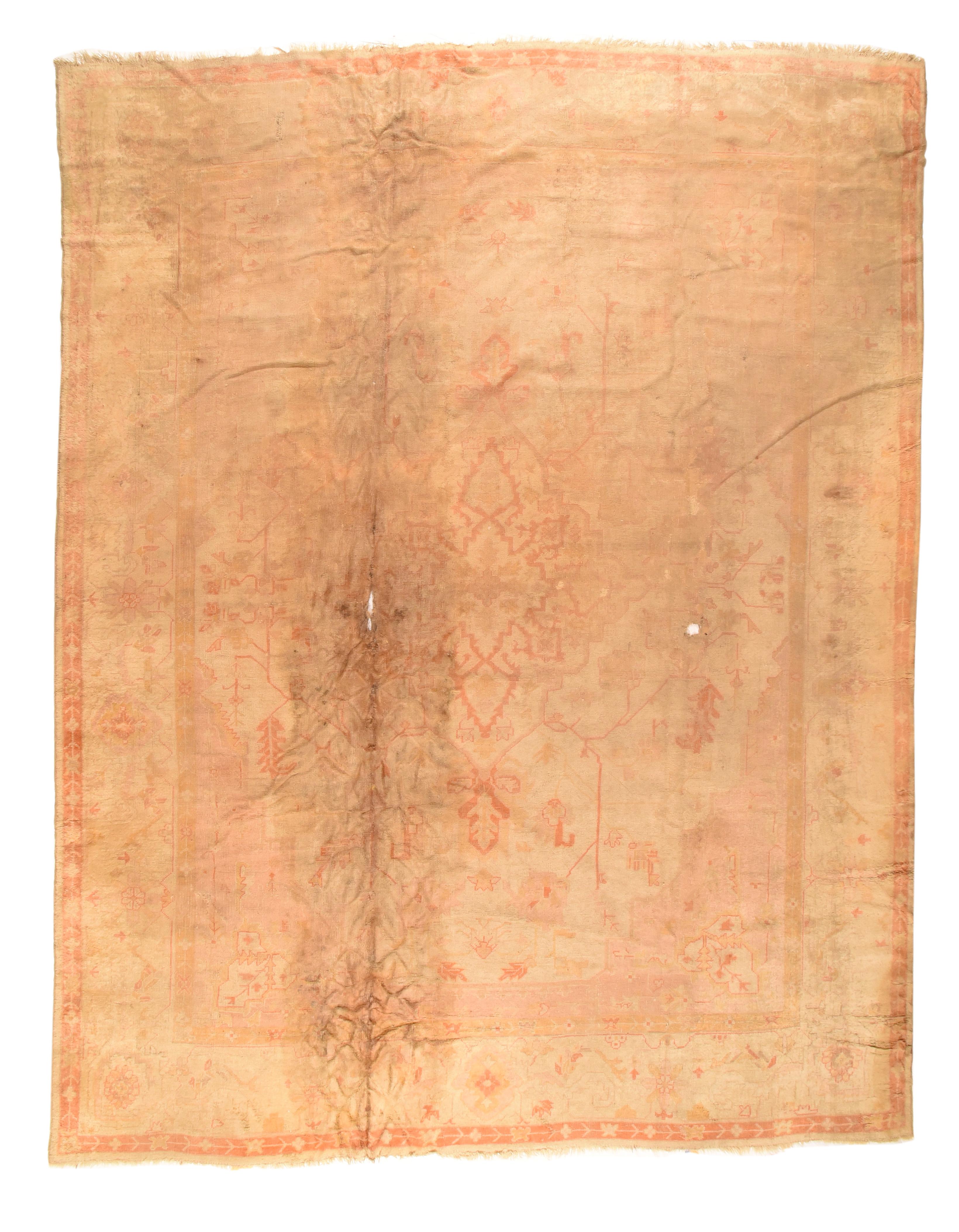 Antiker Oushak-Teppich 13'2'' x 17'1'' im Zustand „Starke Gebrauchsspuren“ im Angebot in New York, NY