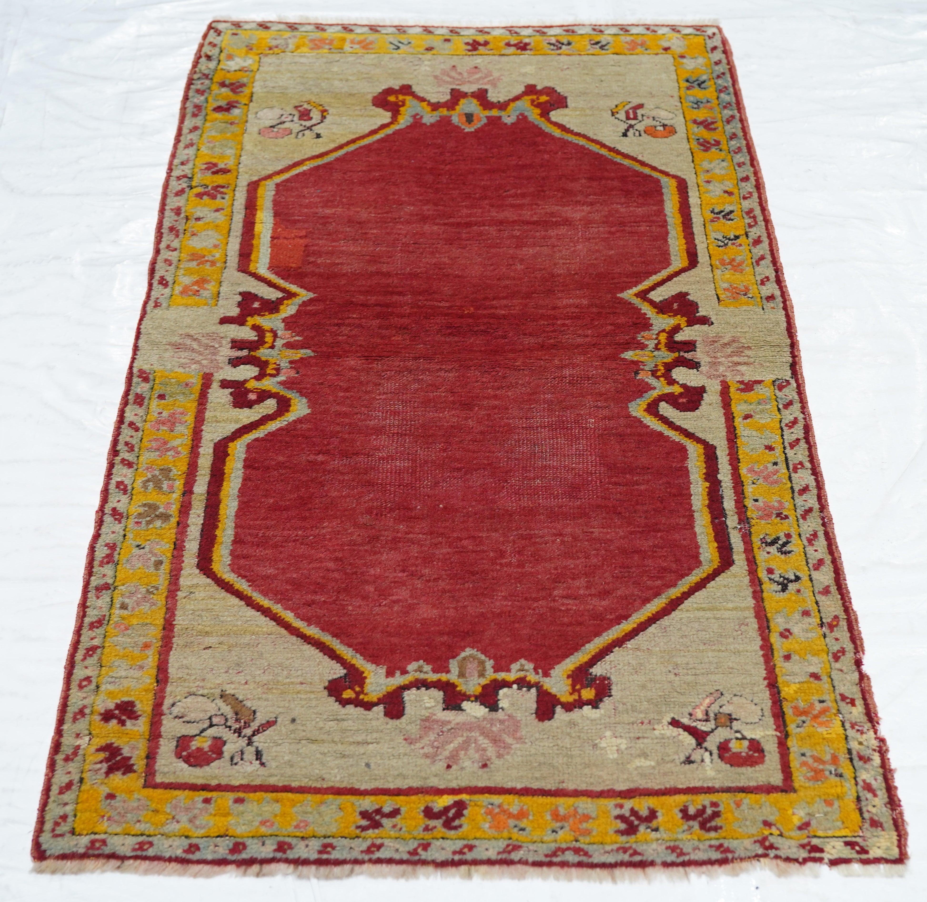 Antiker Oushak-Teppich 2'4'' x 4'6'' (20. Jahrhundert) im Angebot