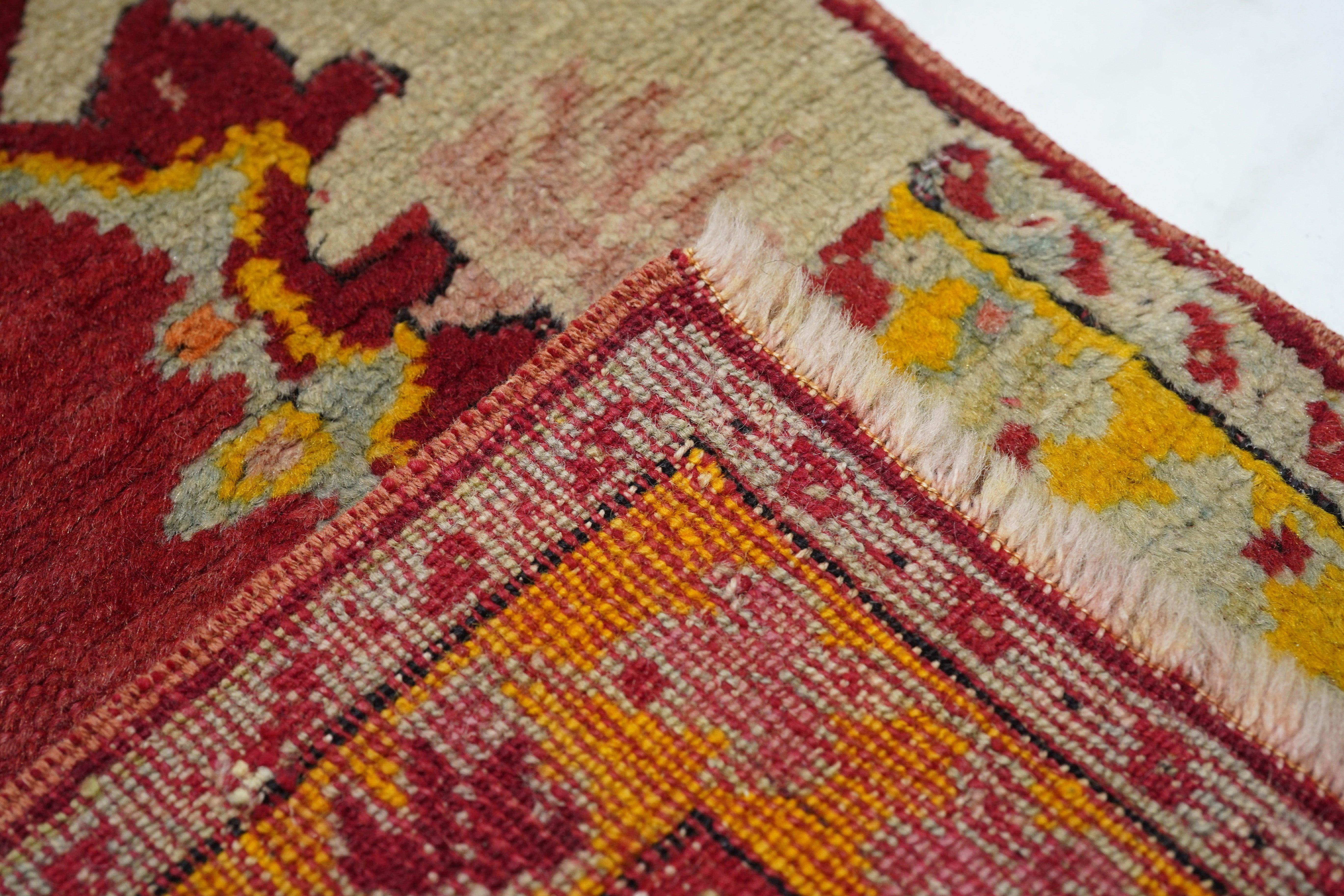 Antiker Oushak-Teppich 2'4'' x 4'6'' im Angebot 2