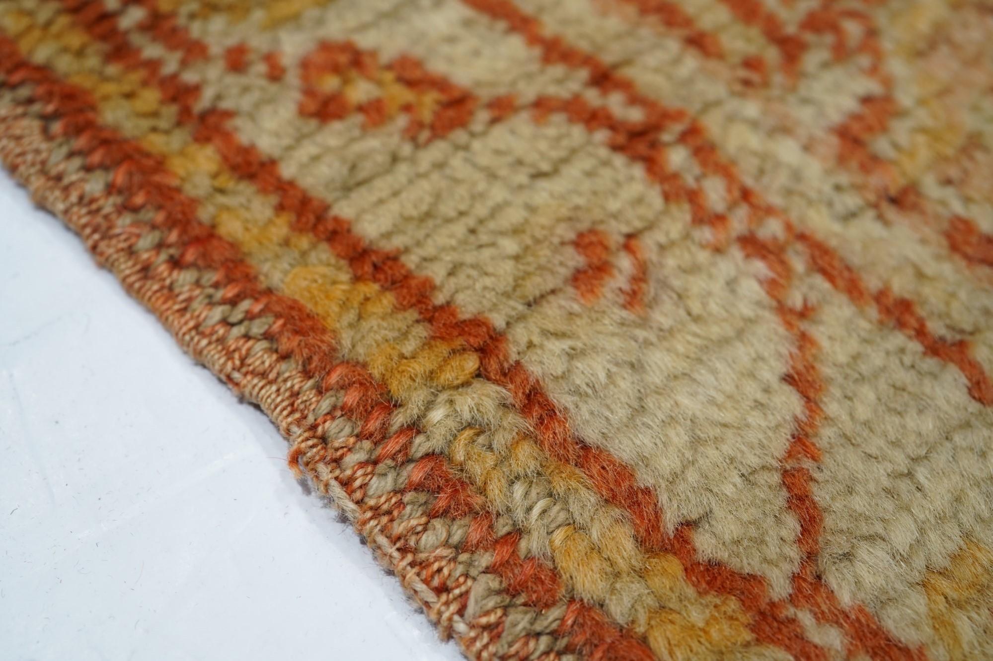 Early 20th Century Antique Oushak Rug For Sale