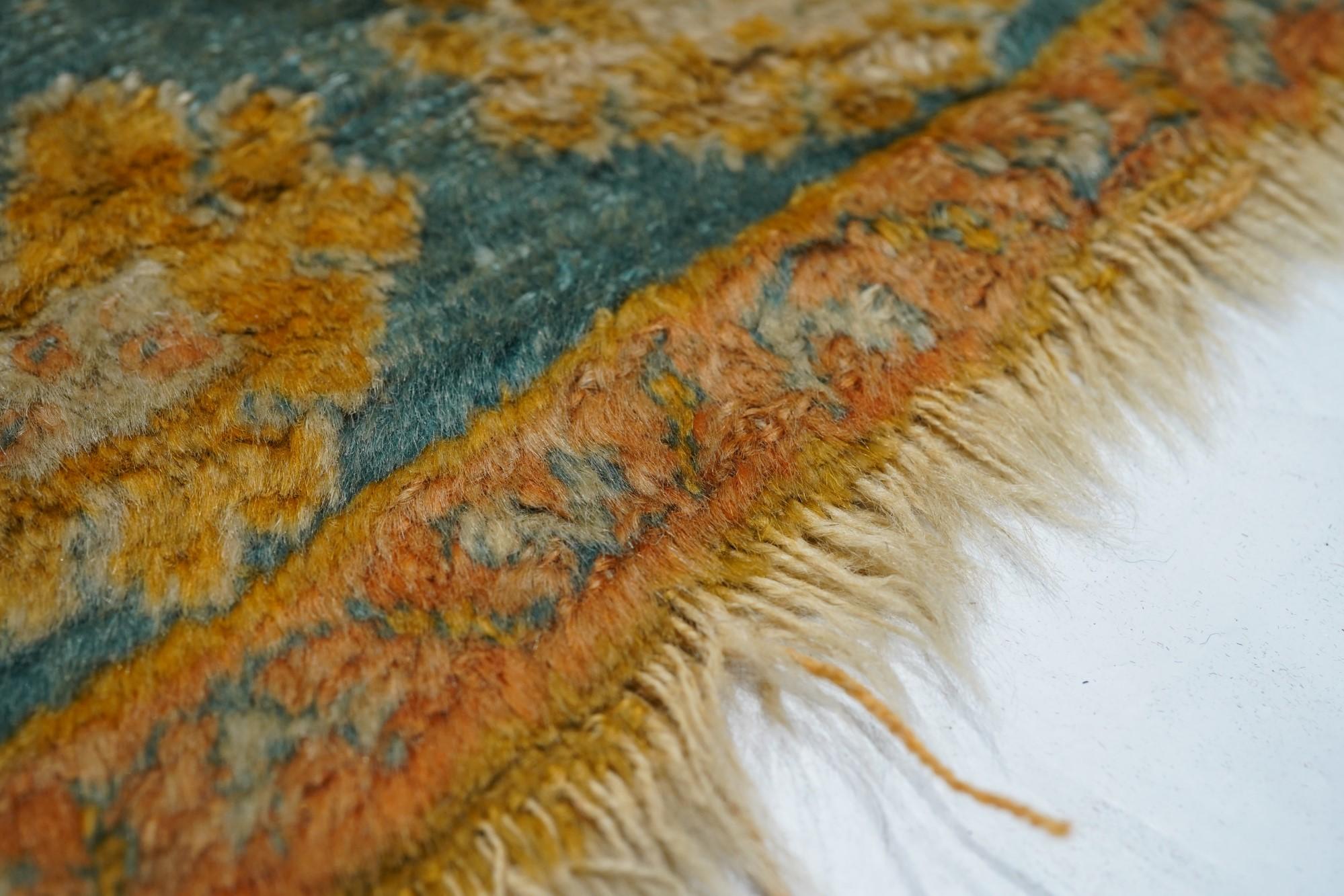 Antiker Oushak-Teppich (Wolle) im Angebot