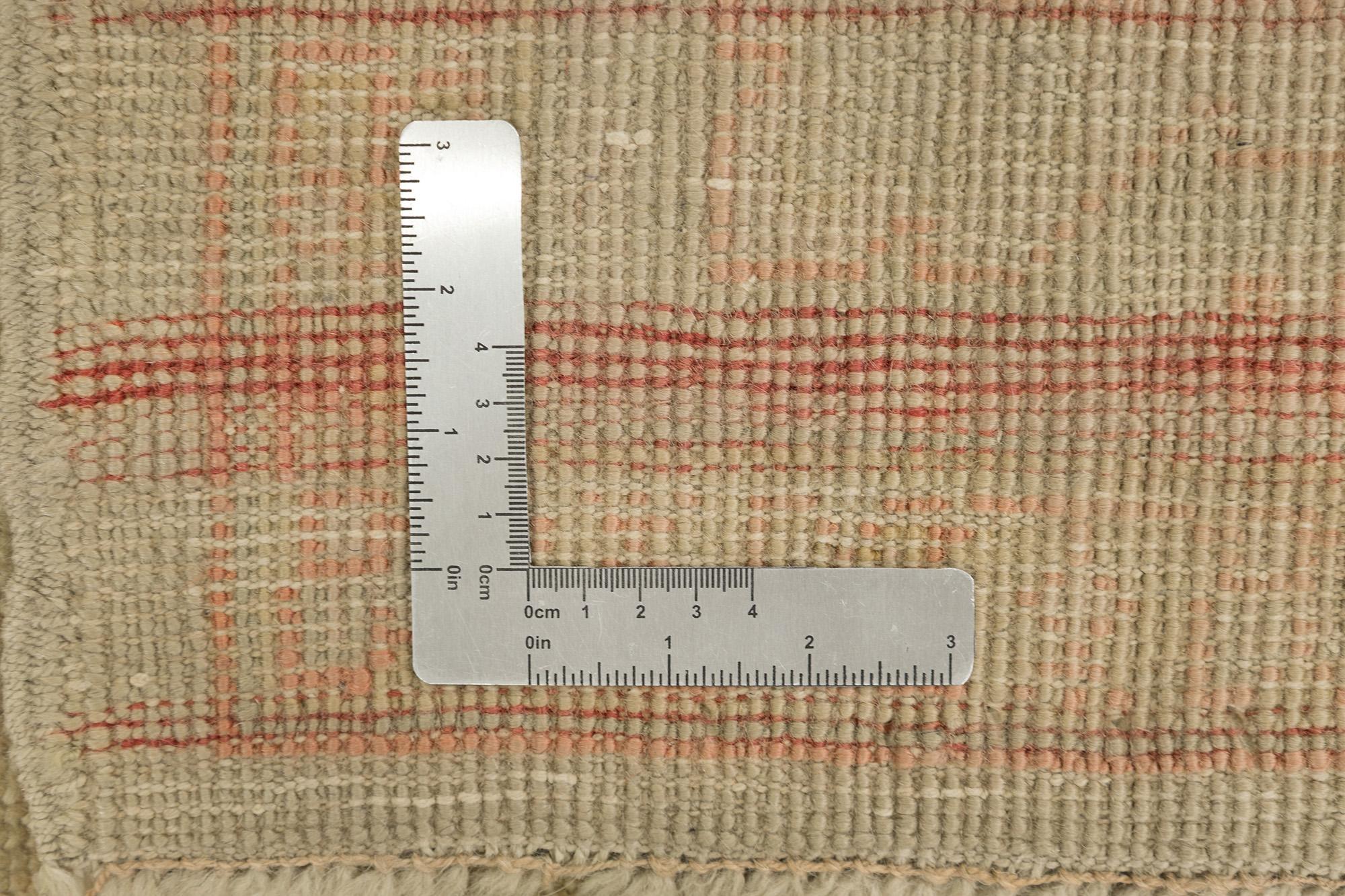 Laine Tapis ancien d'Oushak (3,4x2,6m, 1900). Détails exquis (noués à la main). en vente