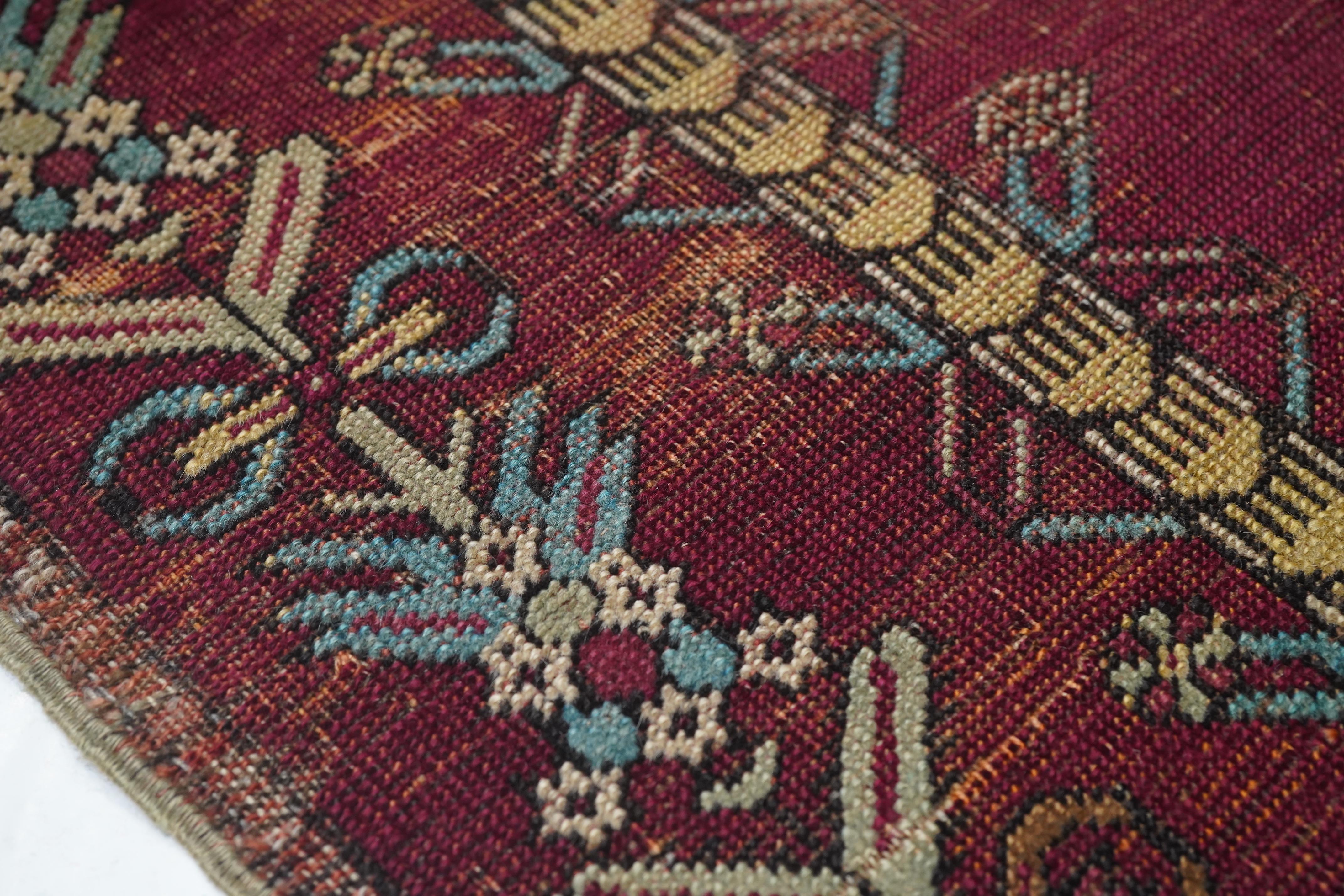 Antiker Oushak-Teppich 3'5'' x 5'4'' im Zustand „Relativ gut“ im Angebot in New York, NY