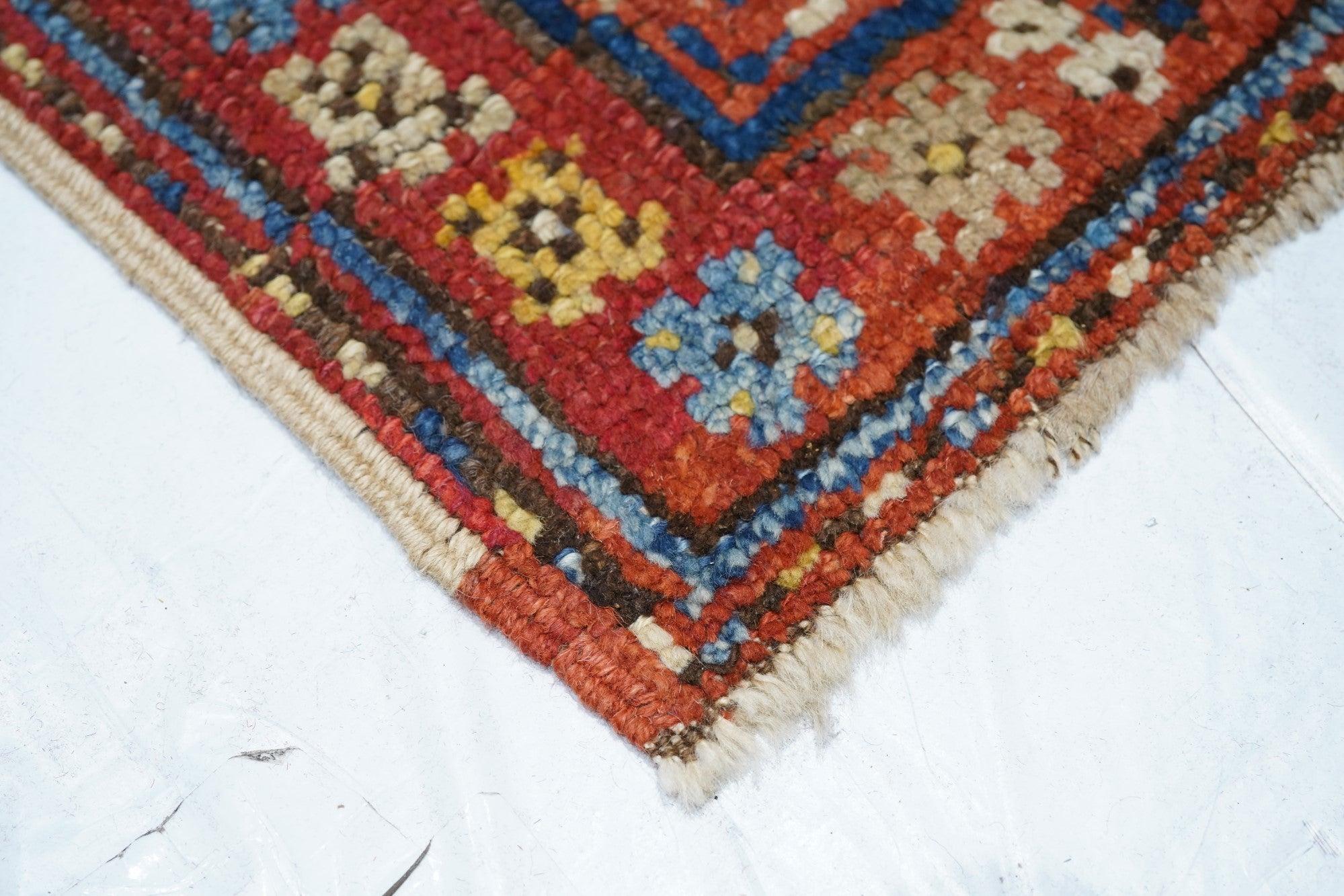Antiker Oushak-Teppich 5'9'' x 8'11'' (Türkisch) im Angebot
